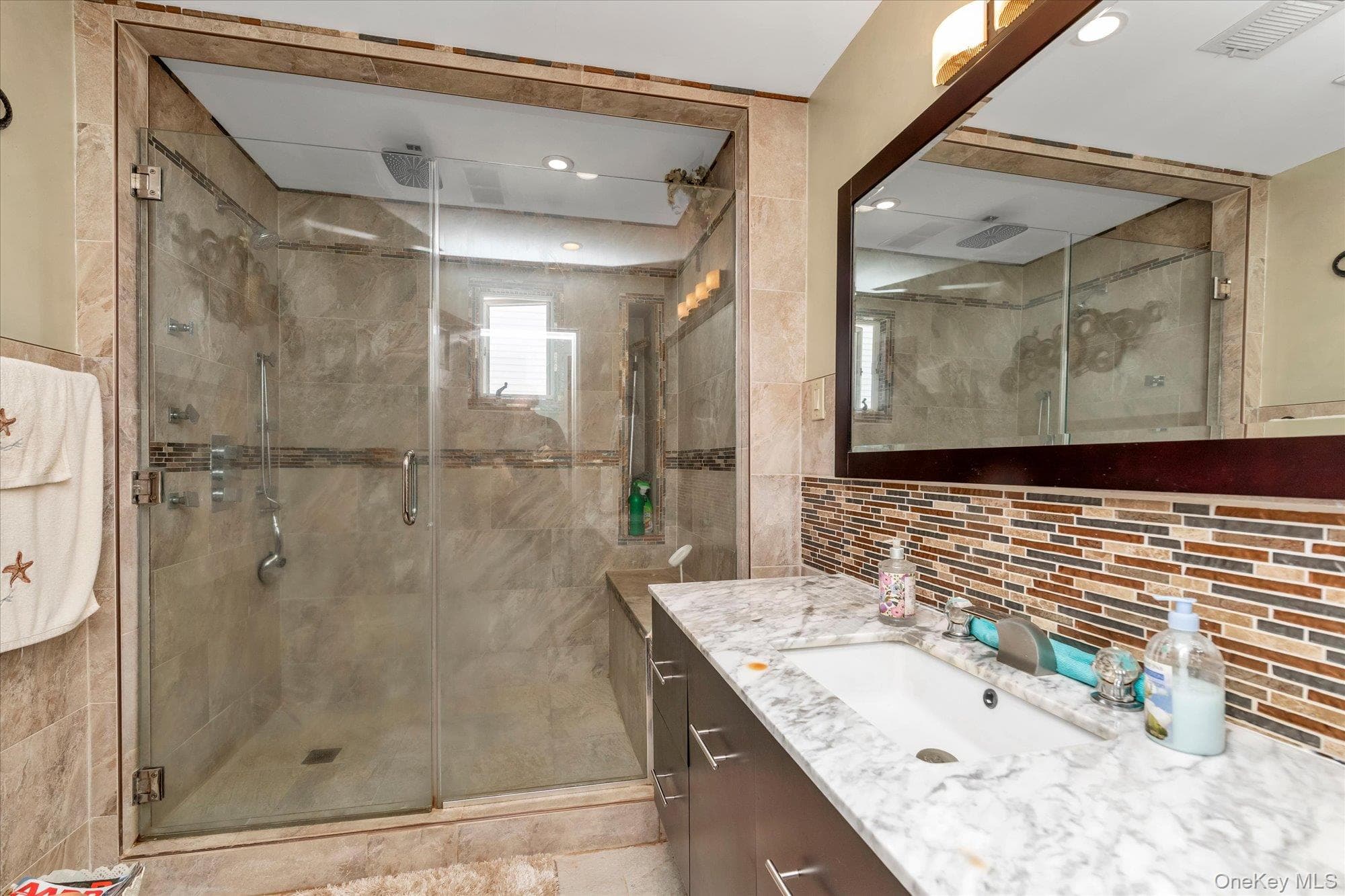 15 Hudson Avenue thumbnail 11