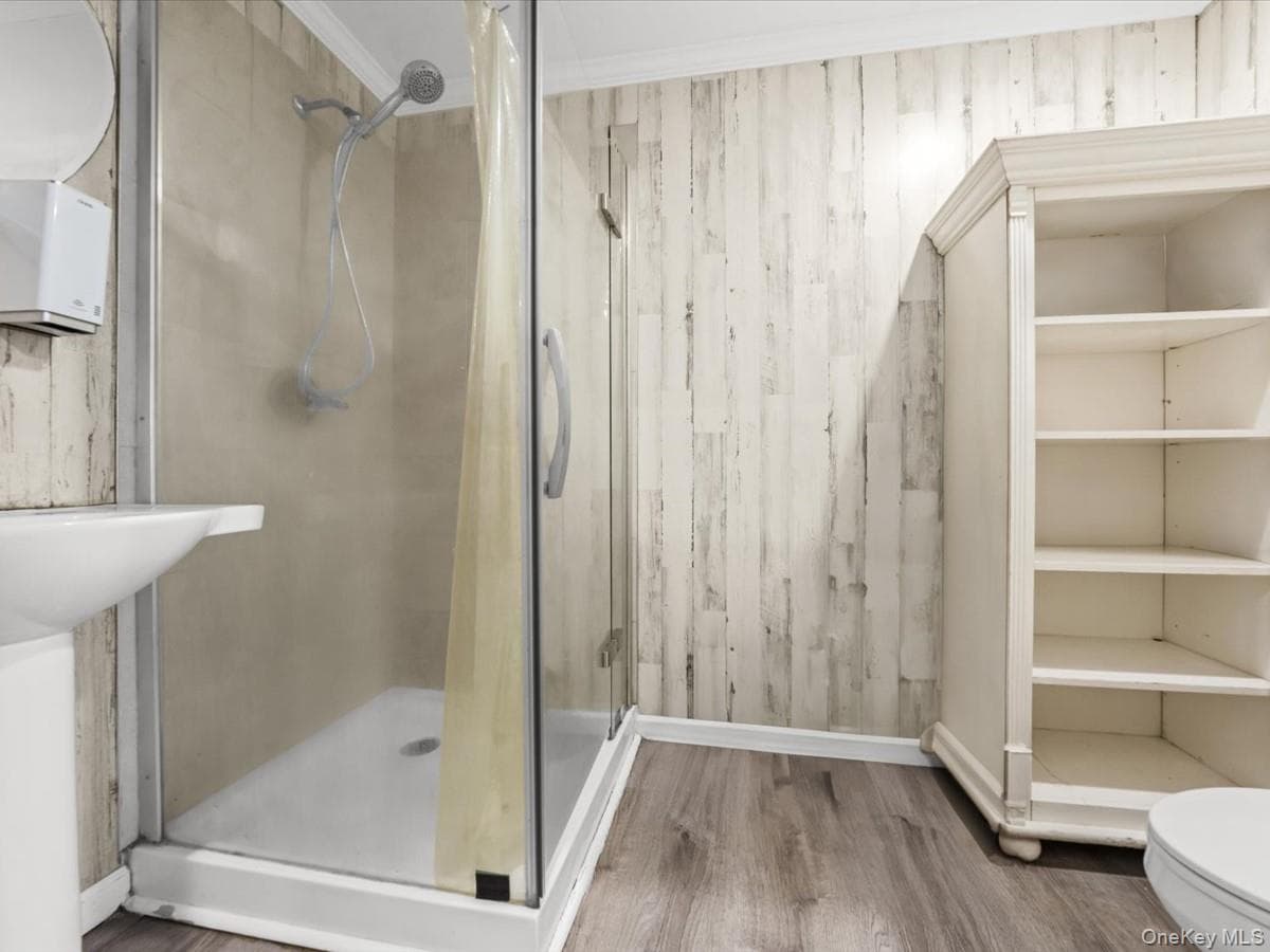 23 Hren Avenue thumbnail 14