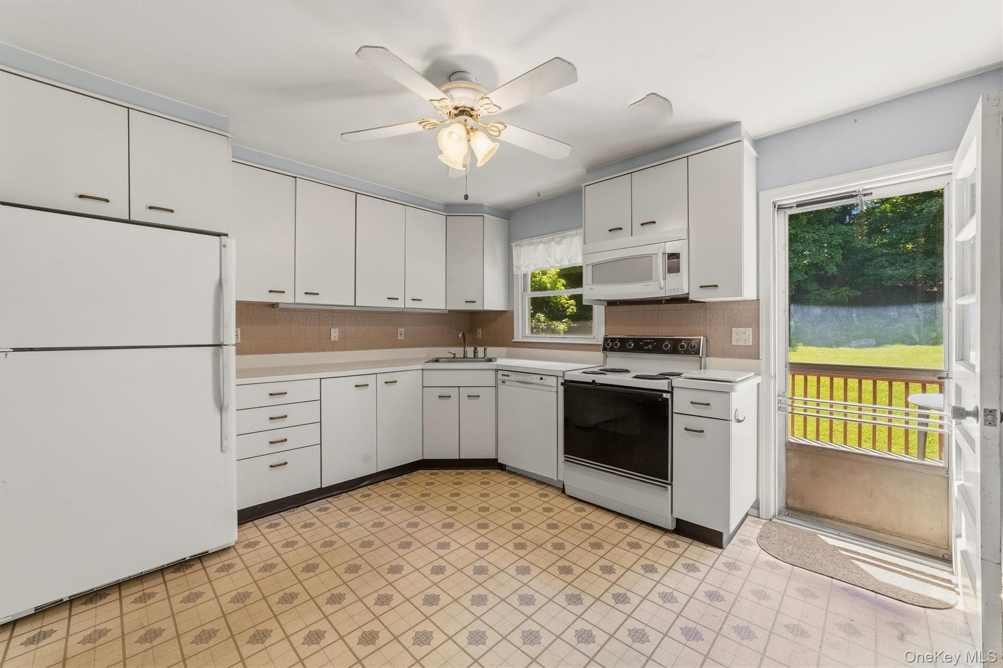 1753 Highbrook Street thumbnail 10