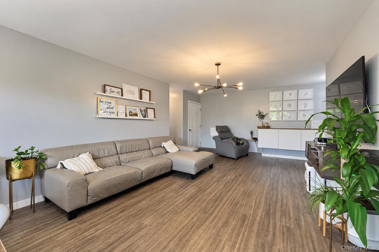1841 Central Park Avenue Unit: 6N thumbnail 4
