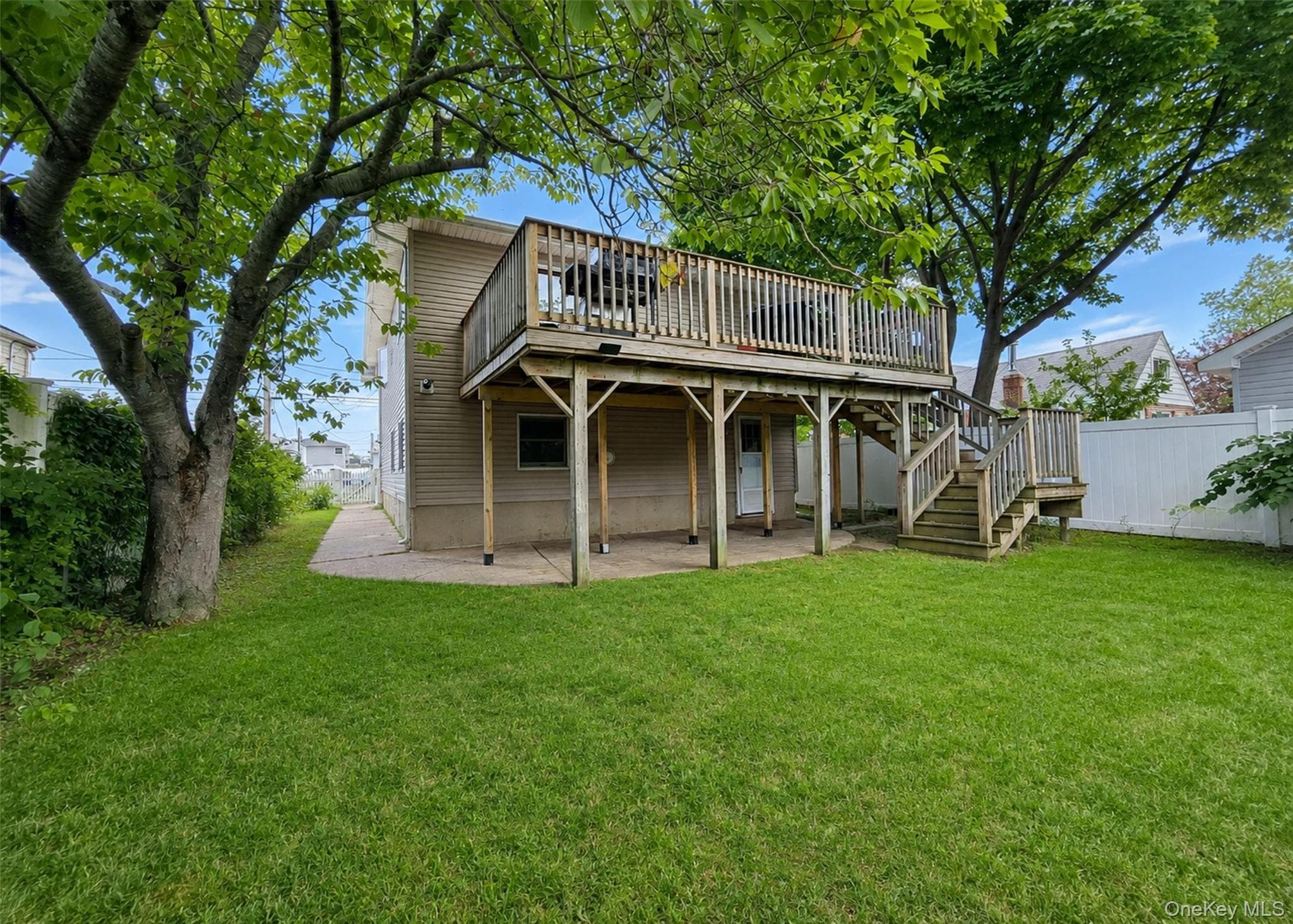 11 Farragut Avenue thumbnail 19