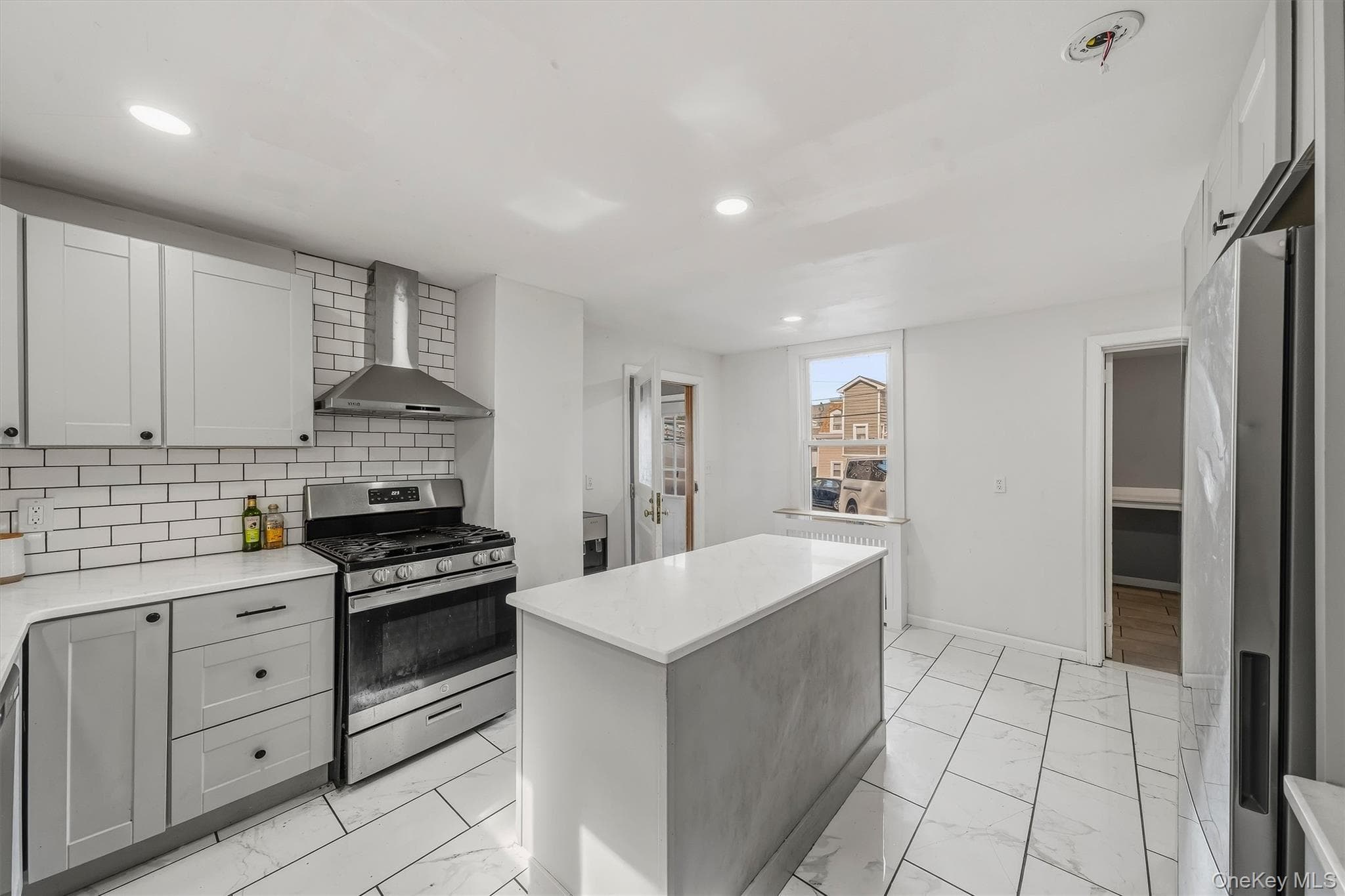 164 Greenwich Avenue thumbnail 17