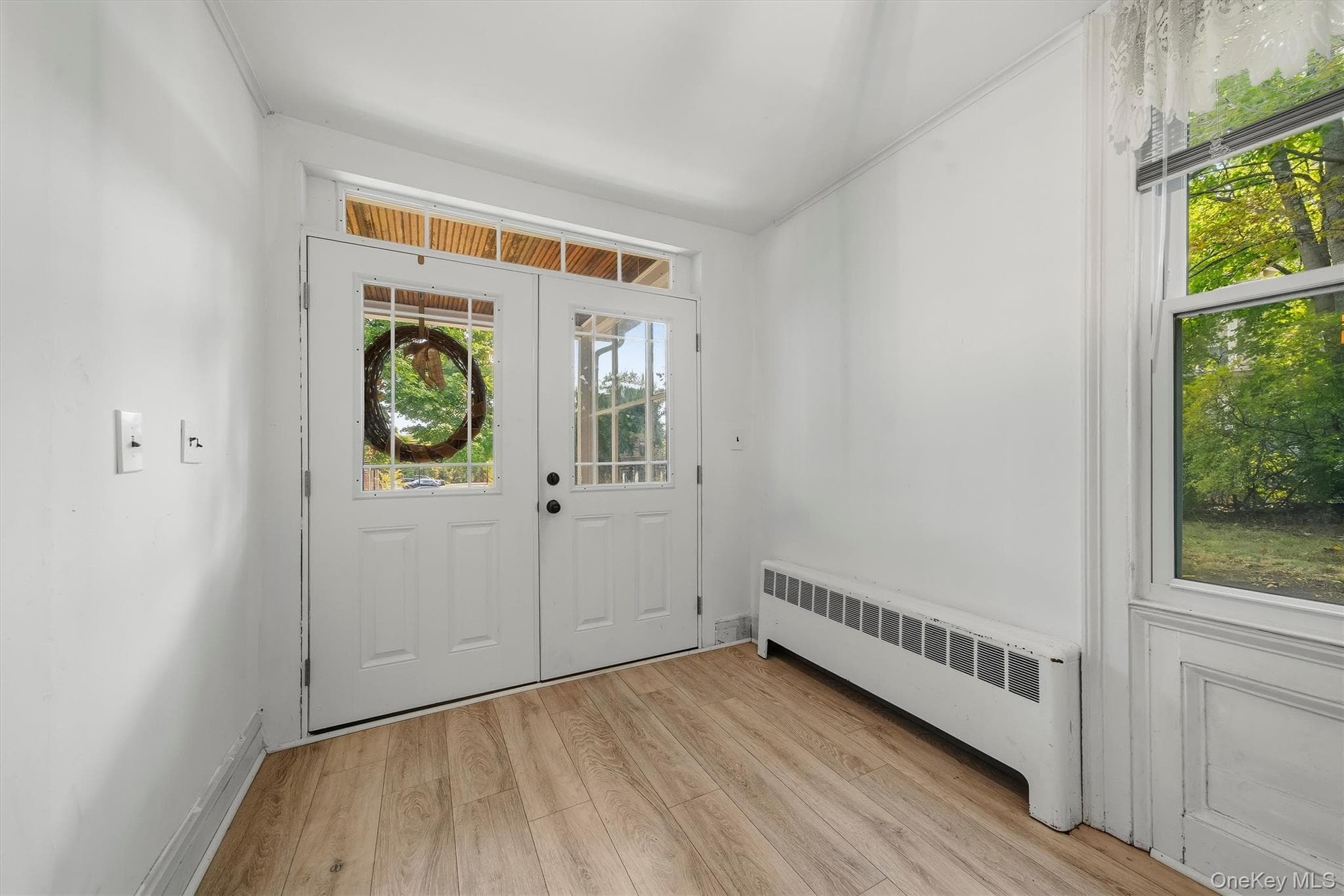 164 Greenwich Avenue thumbnail 2