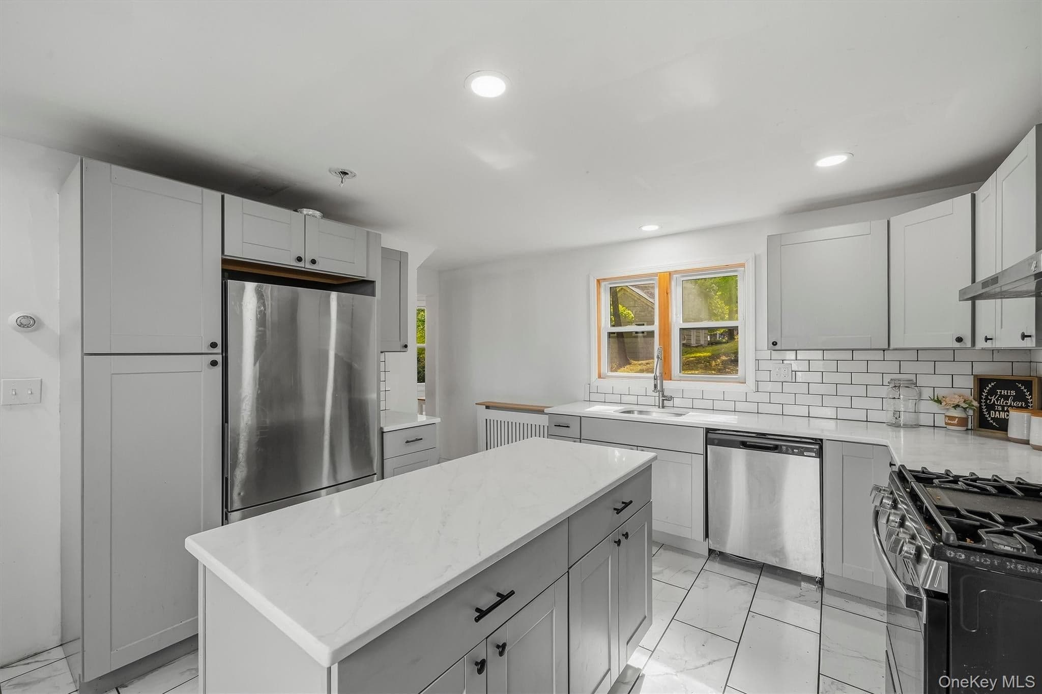 164 Greenwich Avenue thumbnail 19