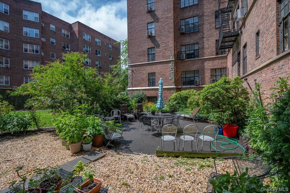 2 Westchester Ave AVE Unit: 3N thumbnail 11