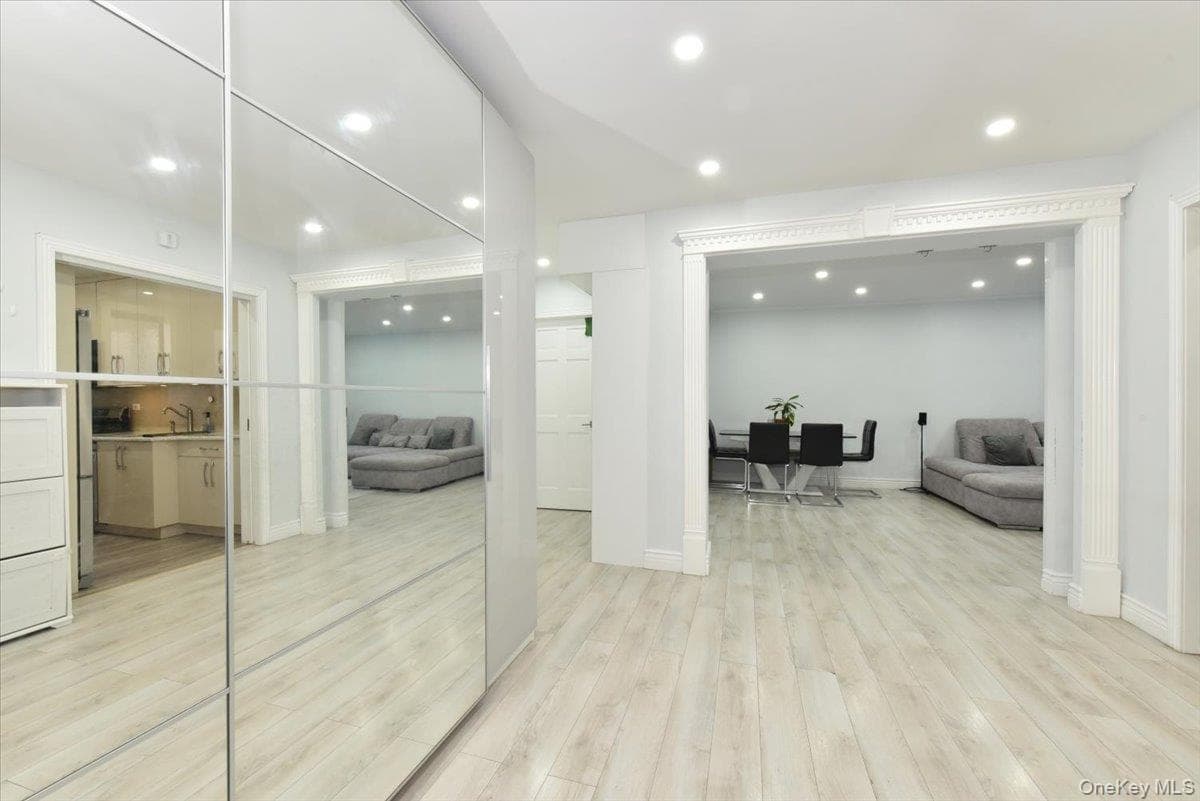 2680 E 19th Street Unit: 2S thumbnail 7