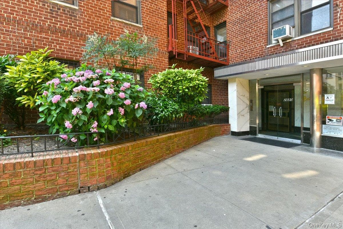 2680 E 19th Street Unit: 2S thumbnail 3