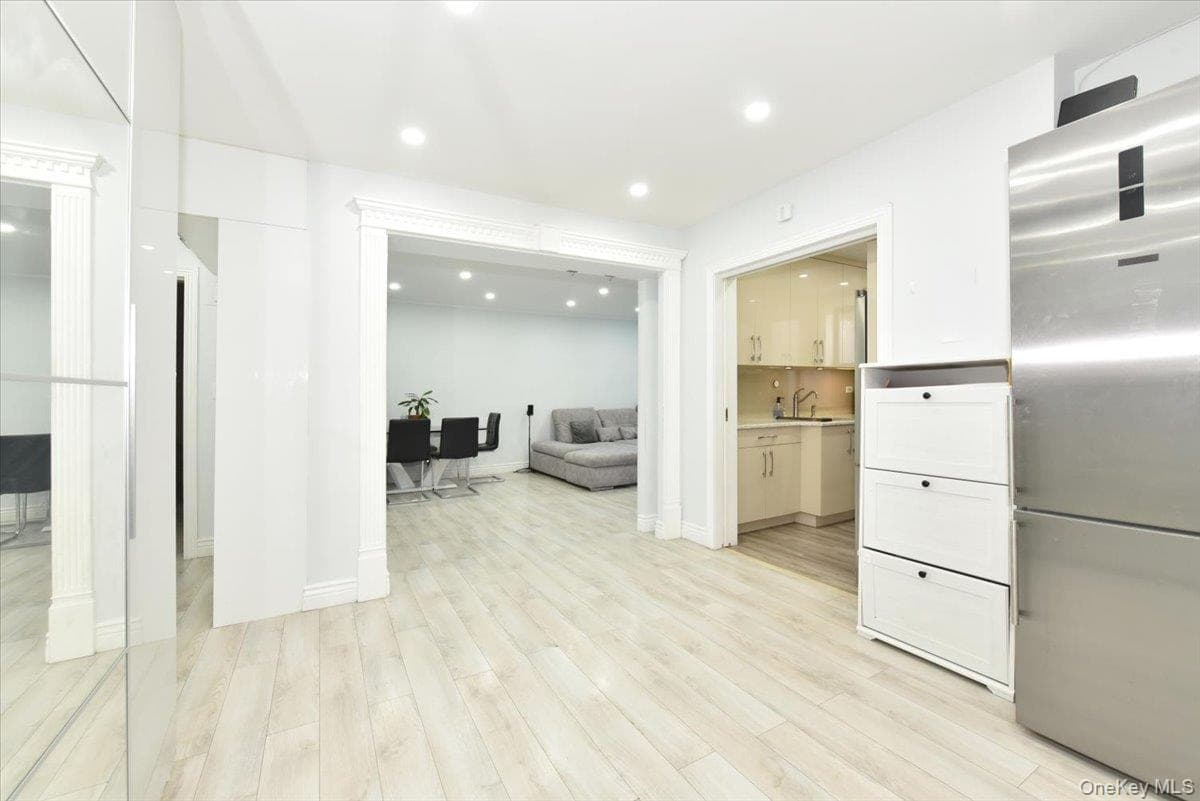 2680 E 19th Street Unit: 2S thumbnail 8