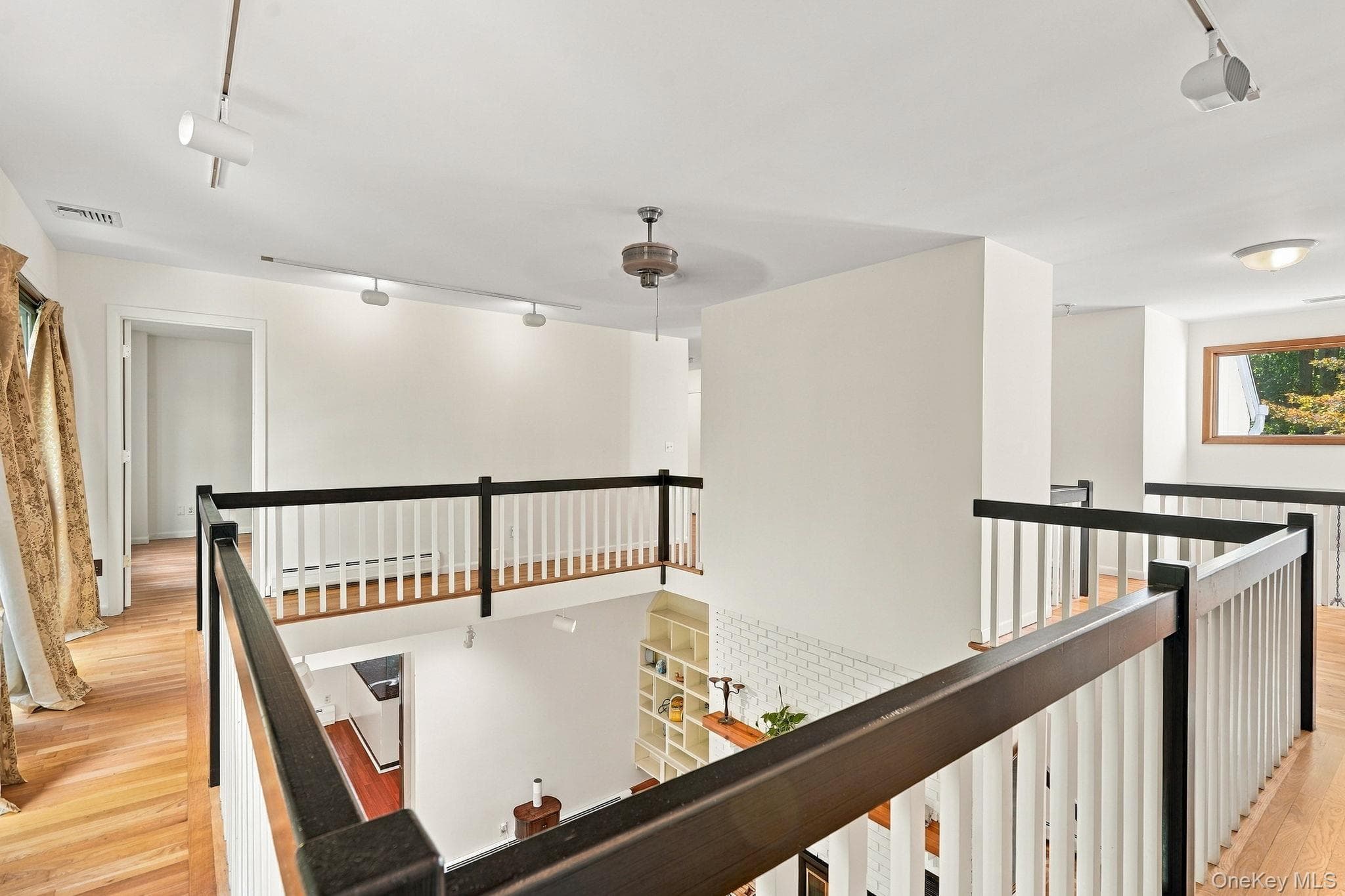 31 Dingee Road thumbnail 27