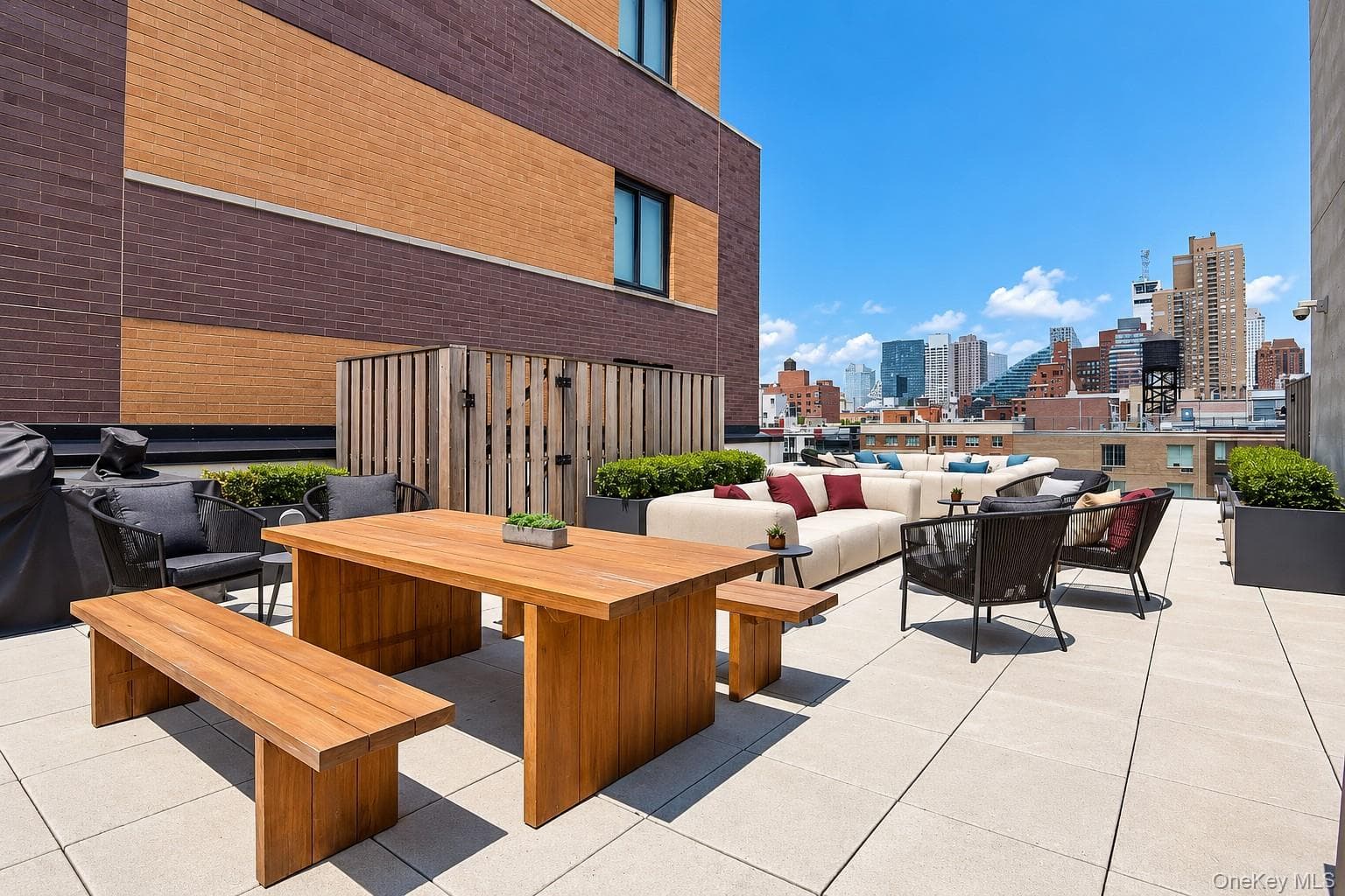 500 W 45th Street Unit: 209 thumbnail 11