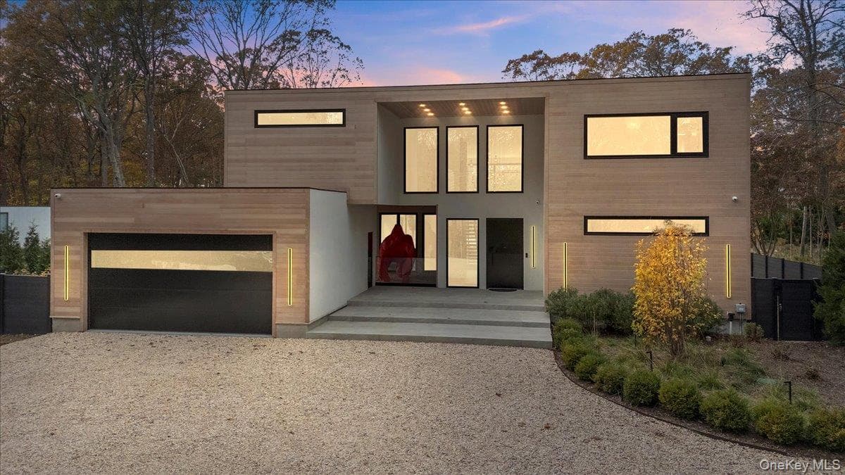 21 Westwood Road, Wainscott