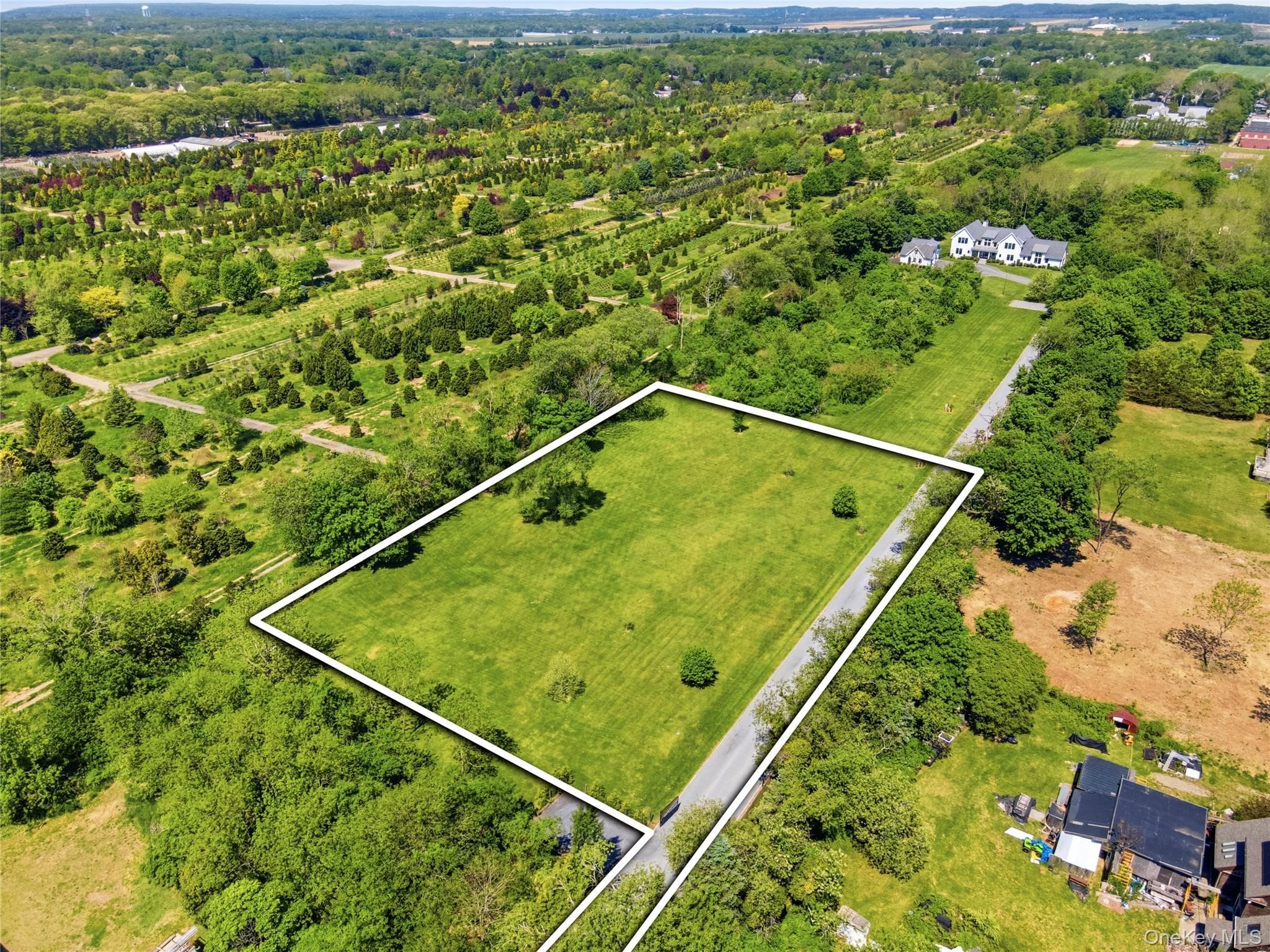 704 Hubbard Avenue thumbnail 2