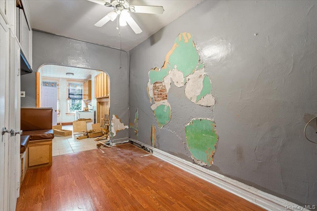 1719 Woodbine Street thumbnail 3