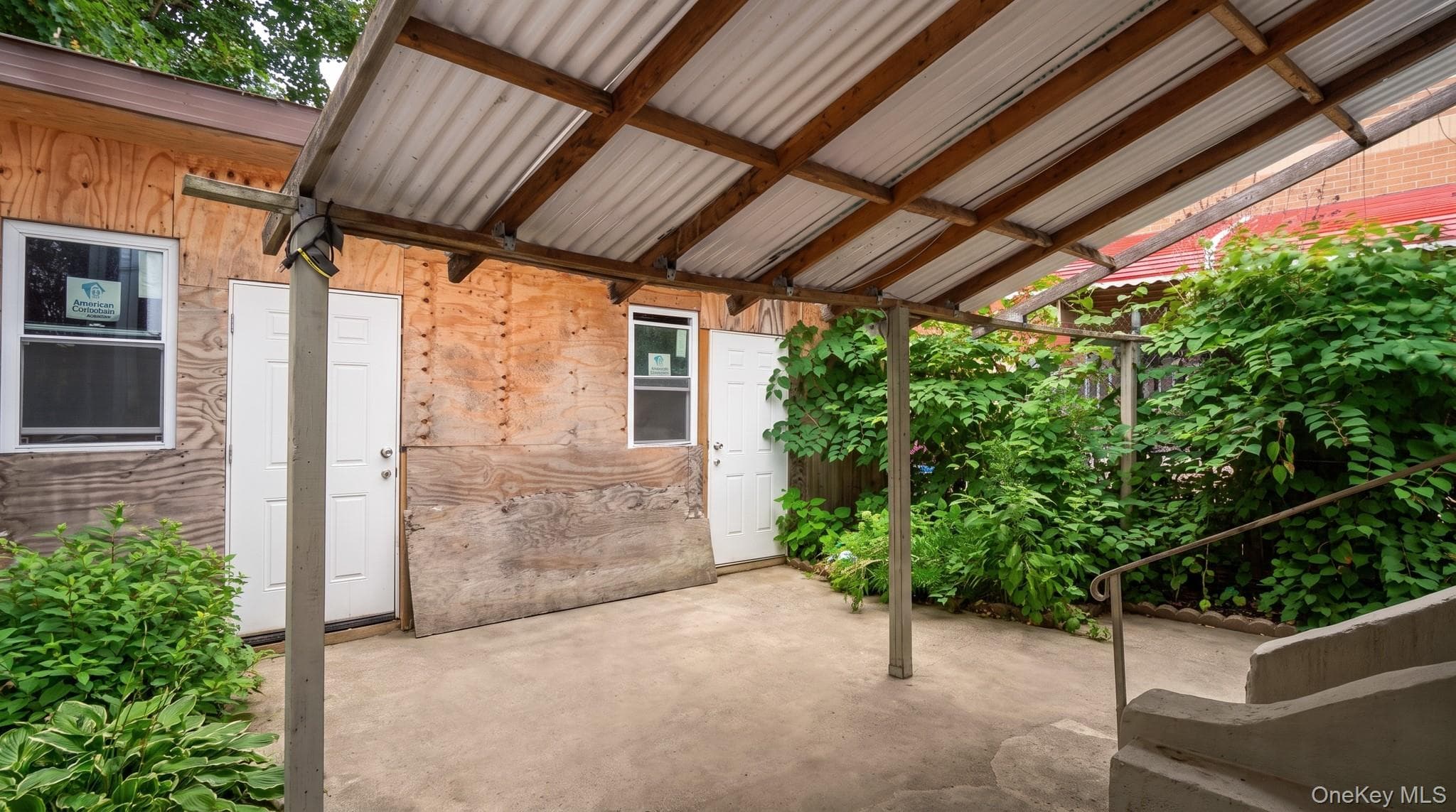 10640 Sutphin Boulevard thumbnail 17