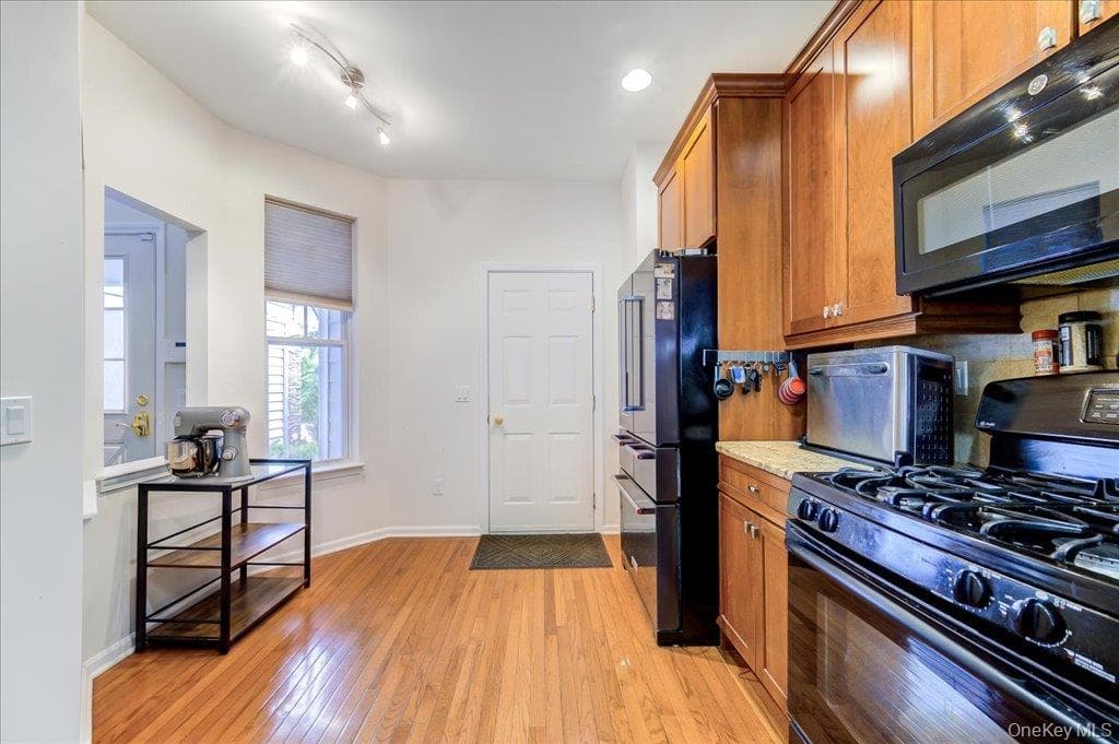 506 Southview Drive thumbnail 17