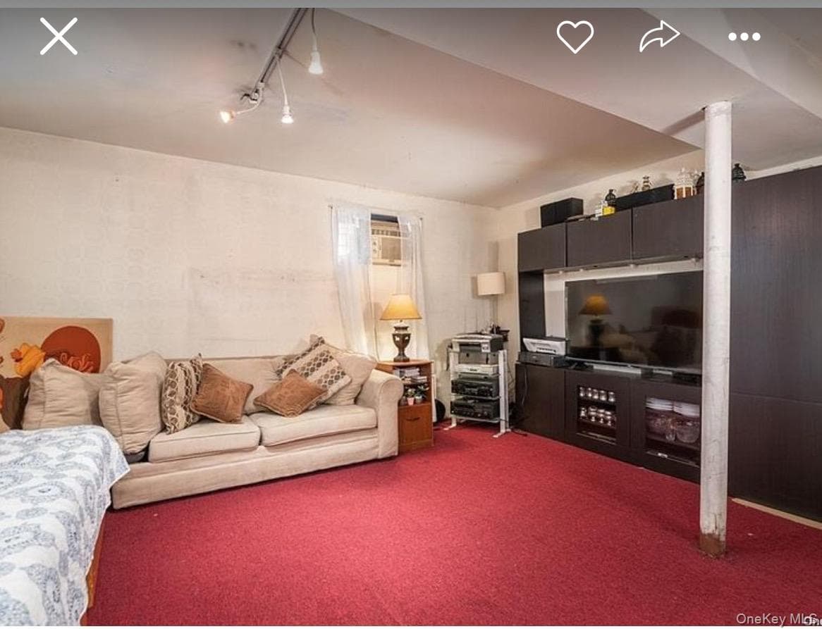 89-29 Moline Street thumbnail 16