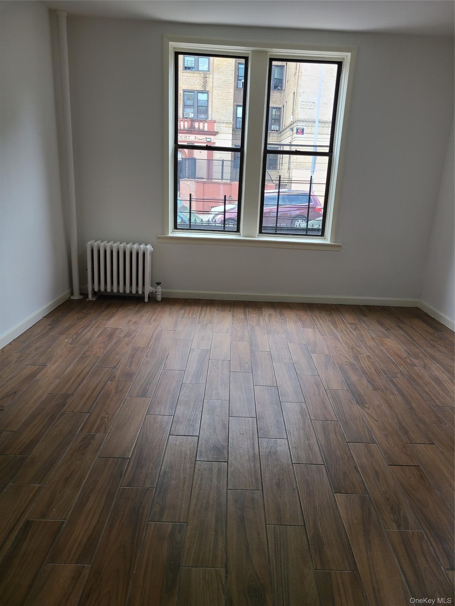 1309 Seneca Avenue thumbnail 17