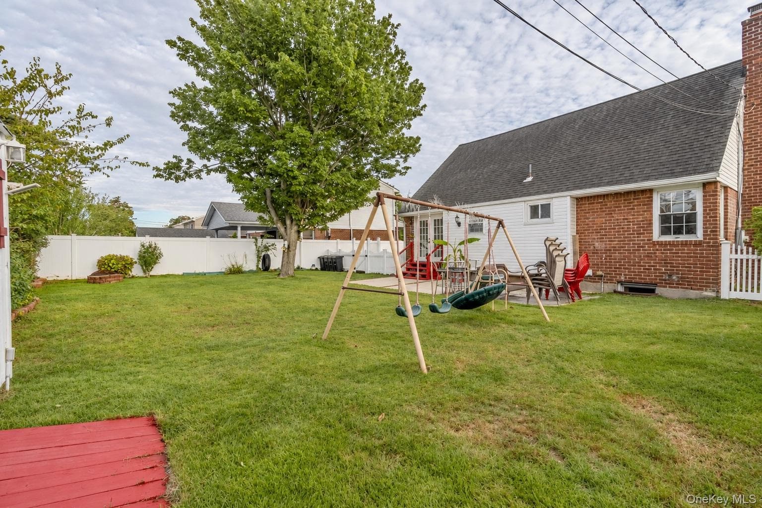 561 Parker Avenue thumbnail 20