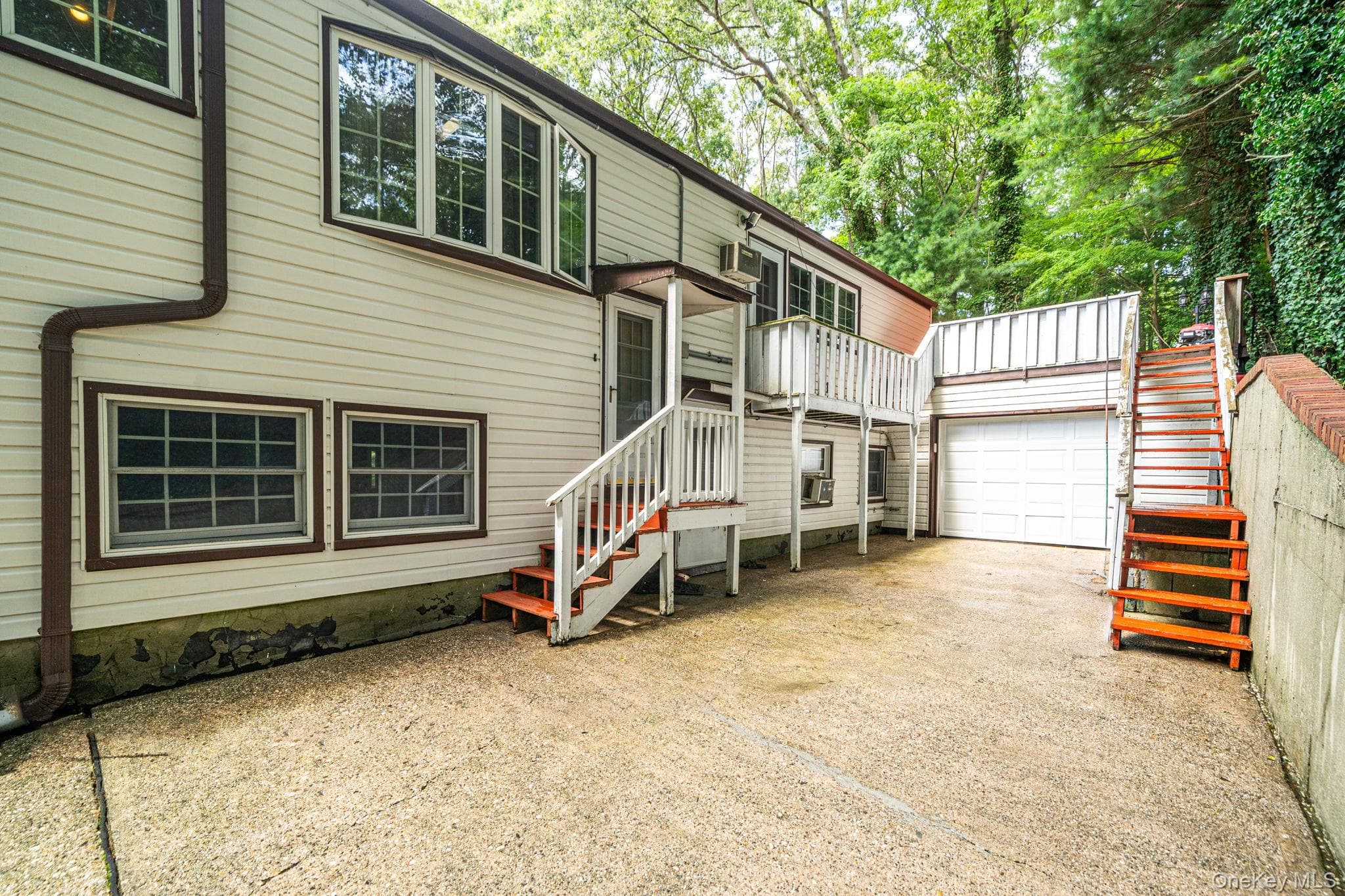 23 Colonial Drive thumbnail 42