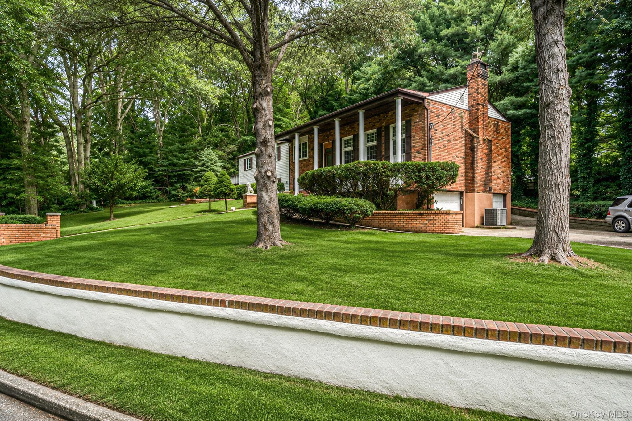 23 Colonial Drive thumbnail 4
