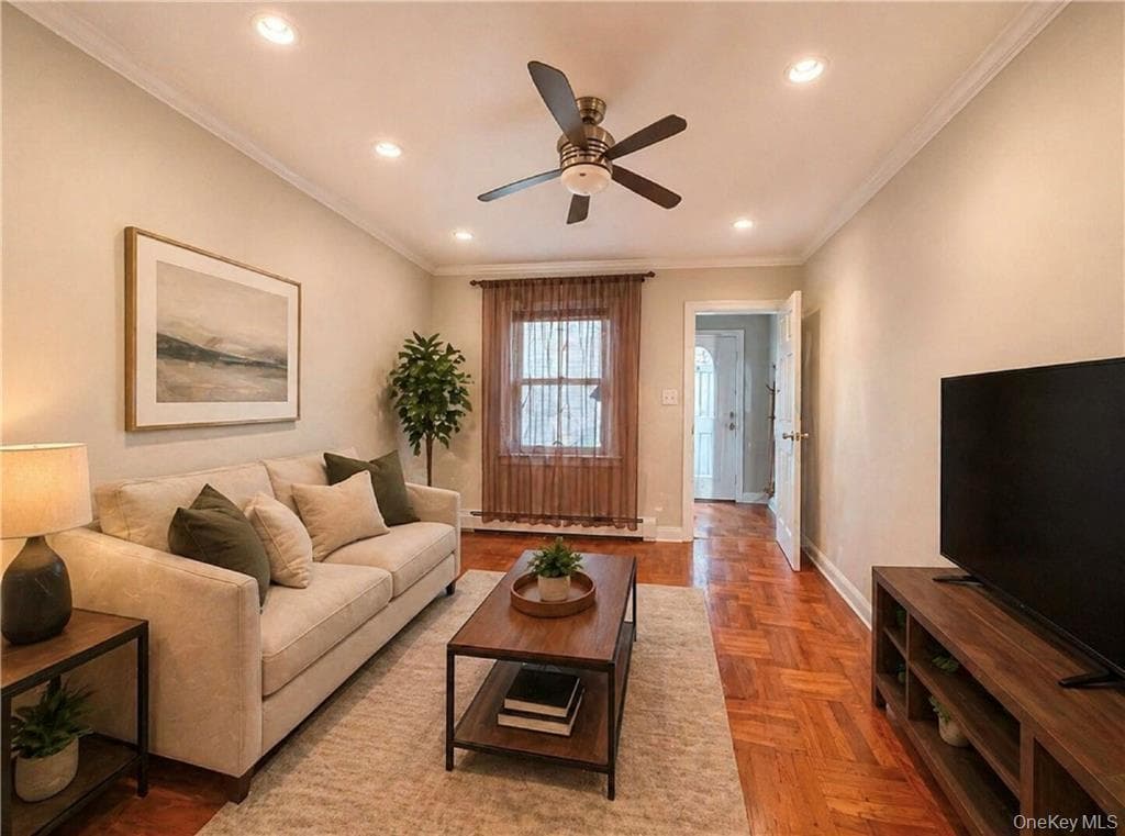 2544 Hubbard Street thumbnail 15