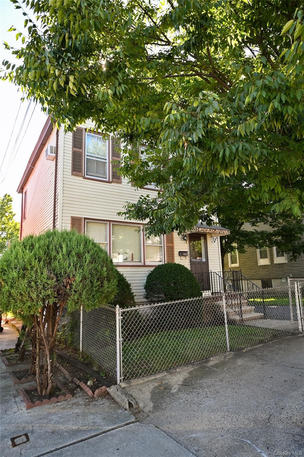 1313 126th Street thumbnail 3