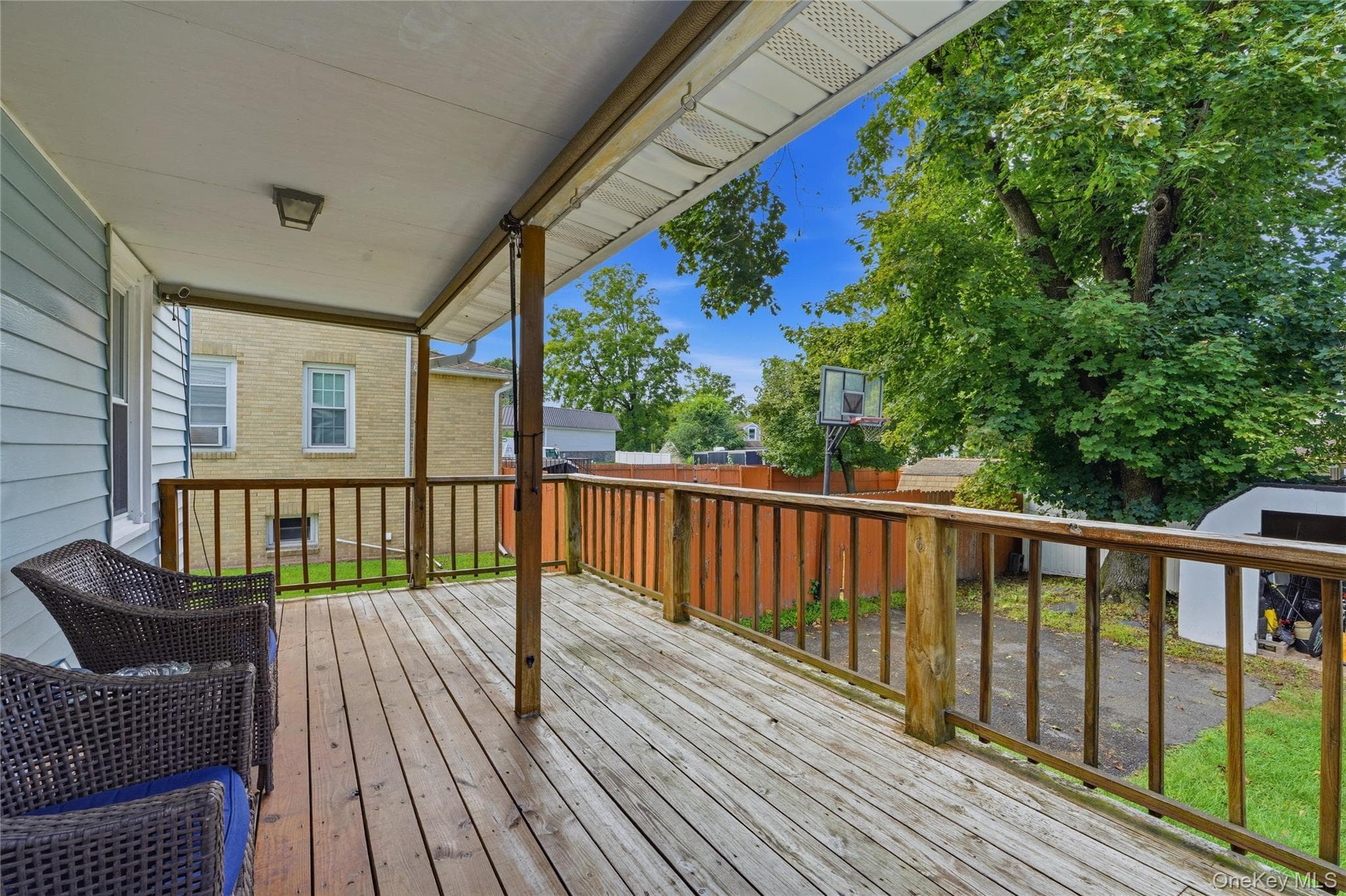 335 Lucas Avenue thumbnail 23