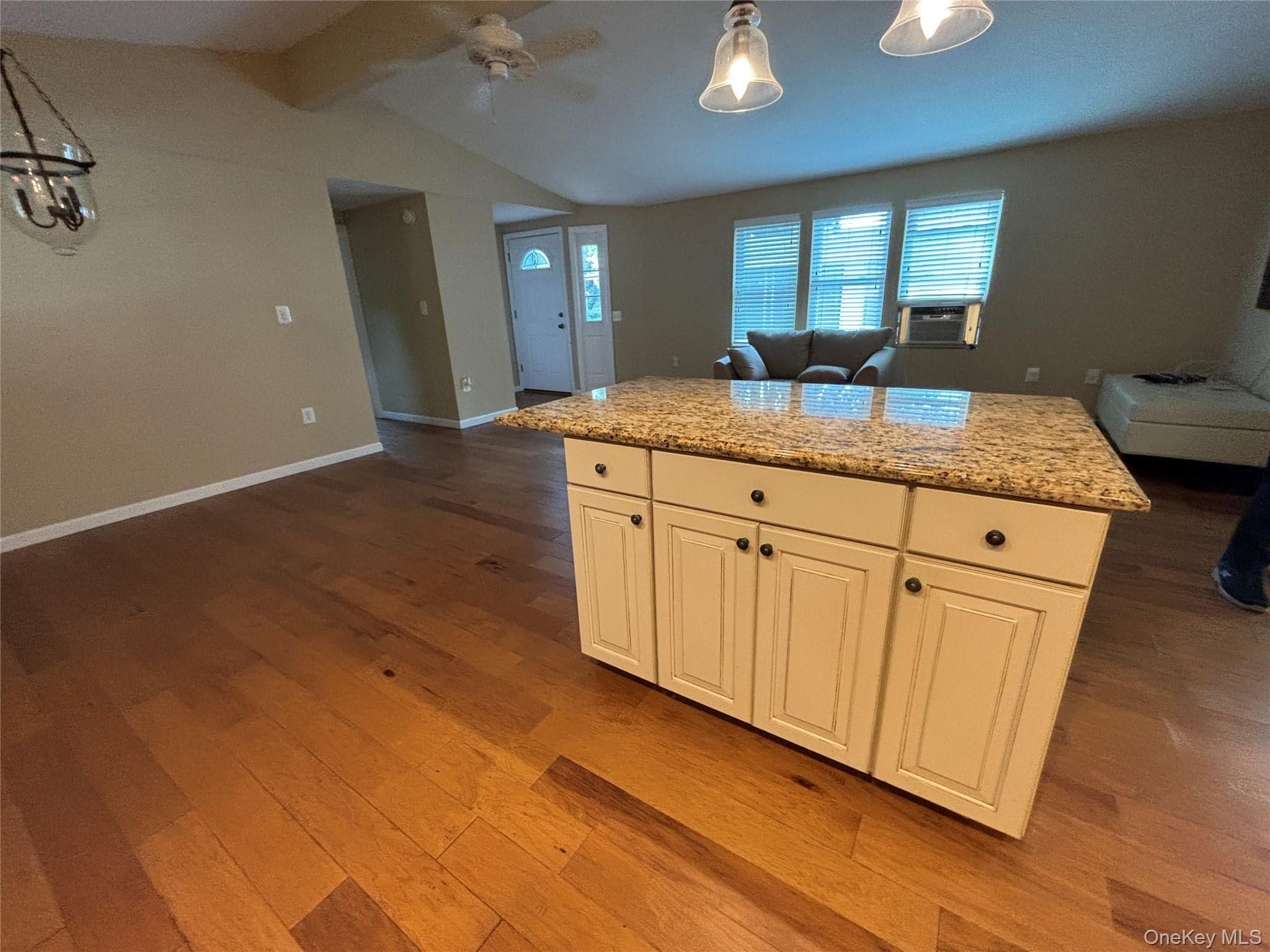 103 West Lane Unit: 12B Witt Lane thumbnail 10