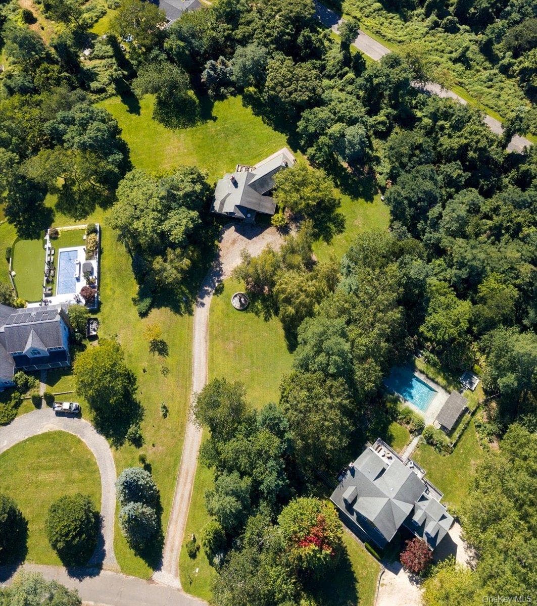 9 Locust Woods Drive thumbnail 7