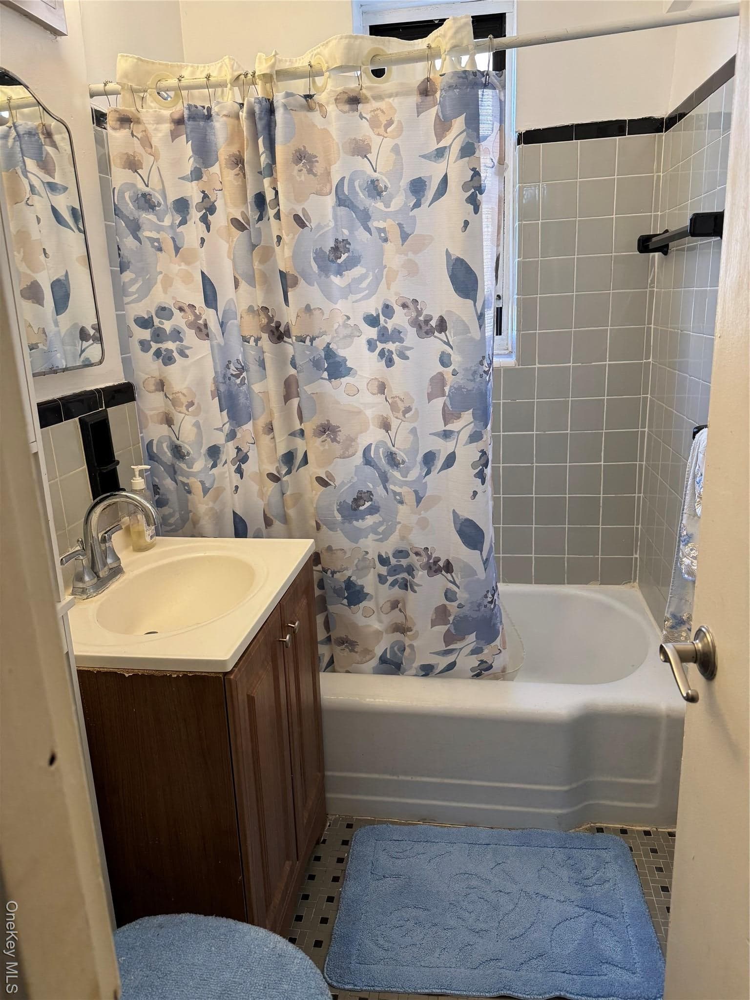 745 E 231st Street Unit: 3F thumbnail 14