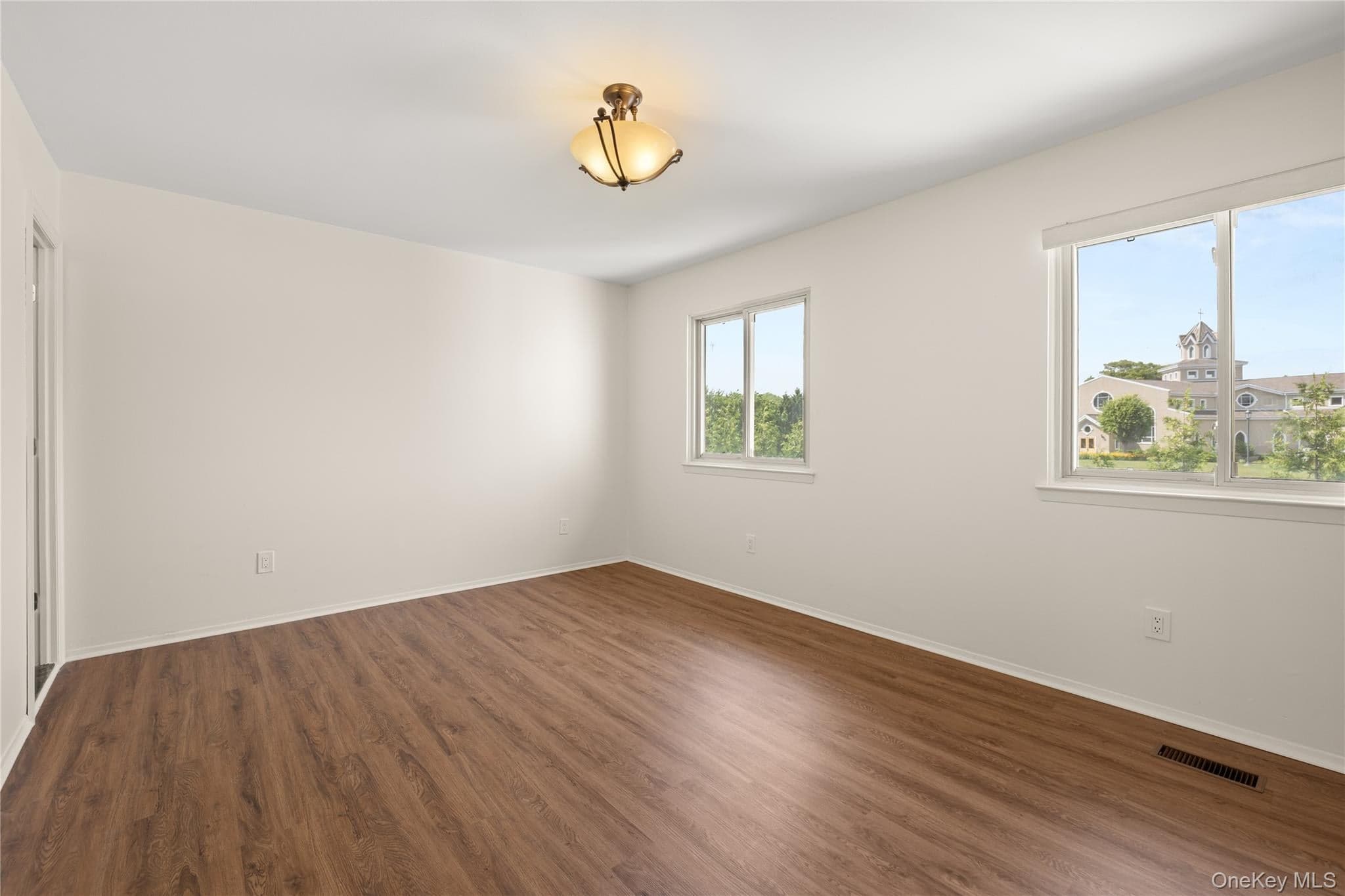650 Newbridge Road Unit: 15 thumbnail 12