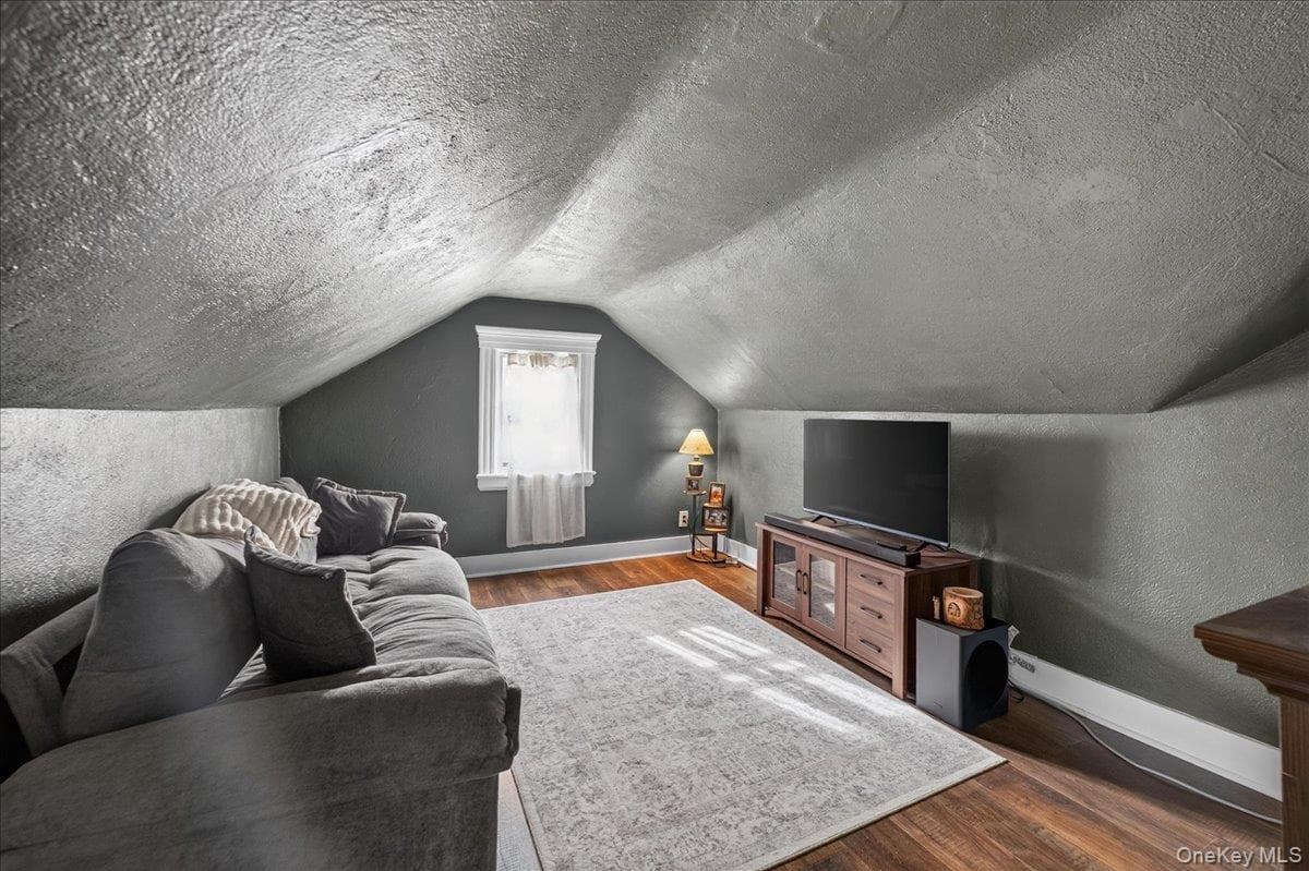 258 N Ocean Avenue thumbnail 18