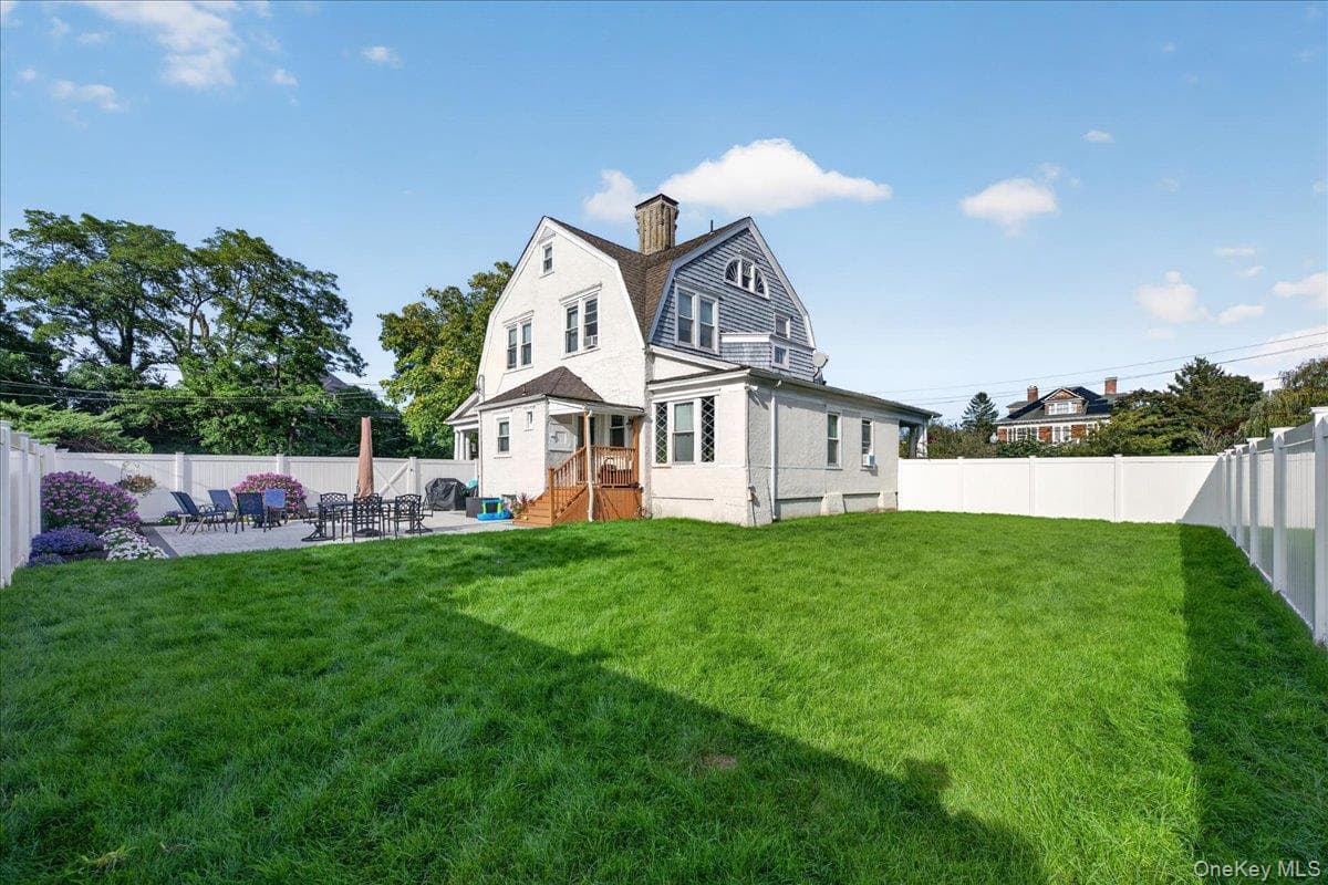 258 N Ocean Avenue thumbnail 20