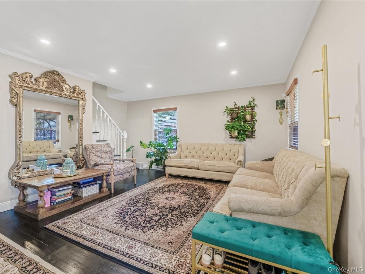 1517 Falmouth Avenue thumbnail 2