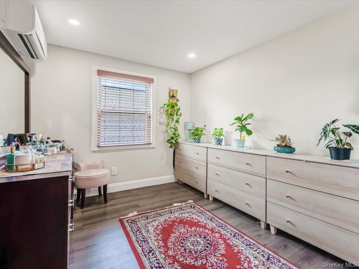 1517 Falmouth Avenue thumbnail 11