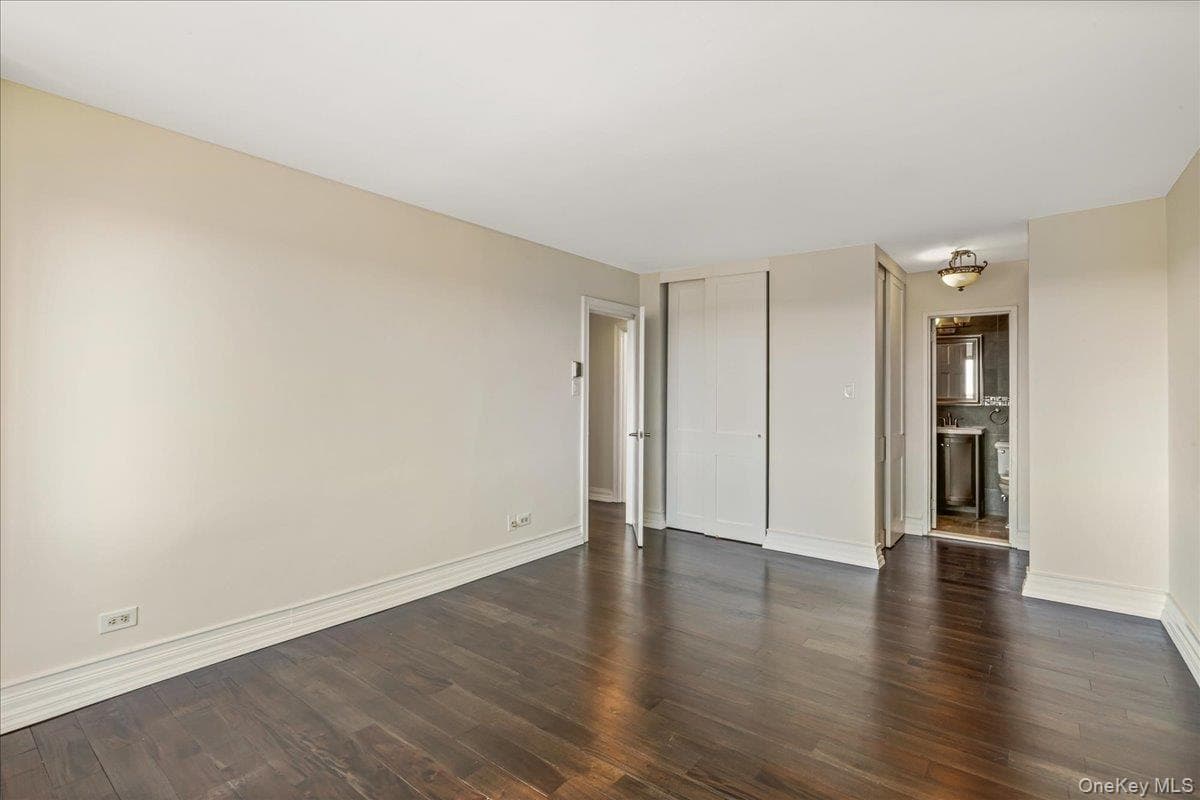 18-15 215th Street Unit: 10 P thumbnail 13