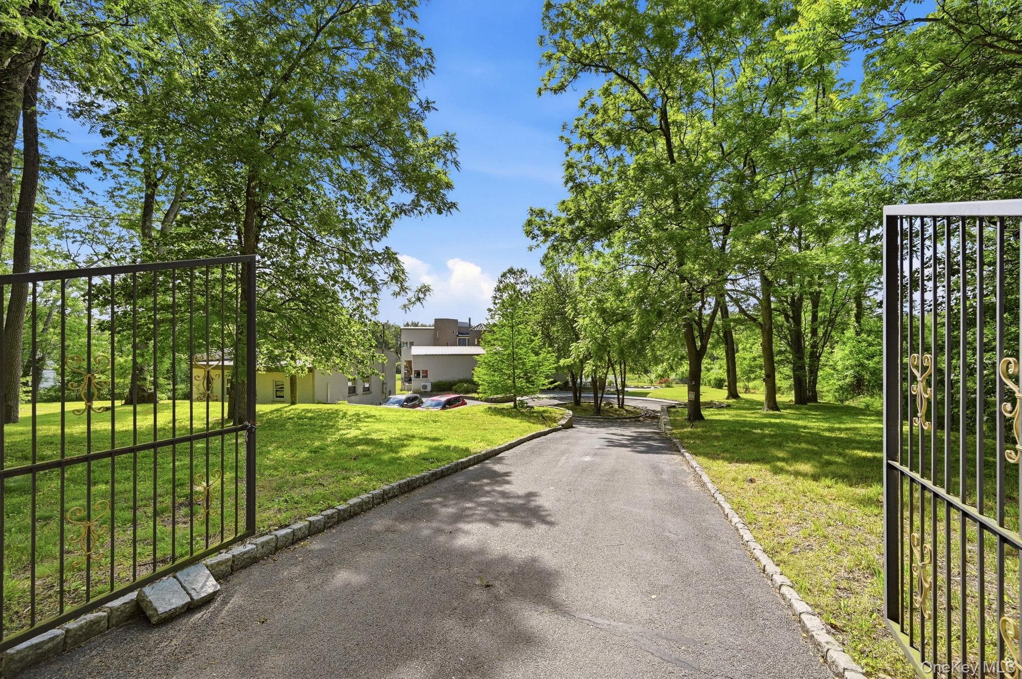 151 Bellvale Lakes Road thumbnail 3