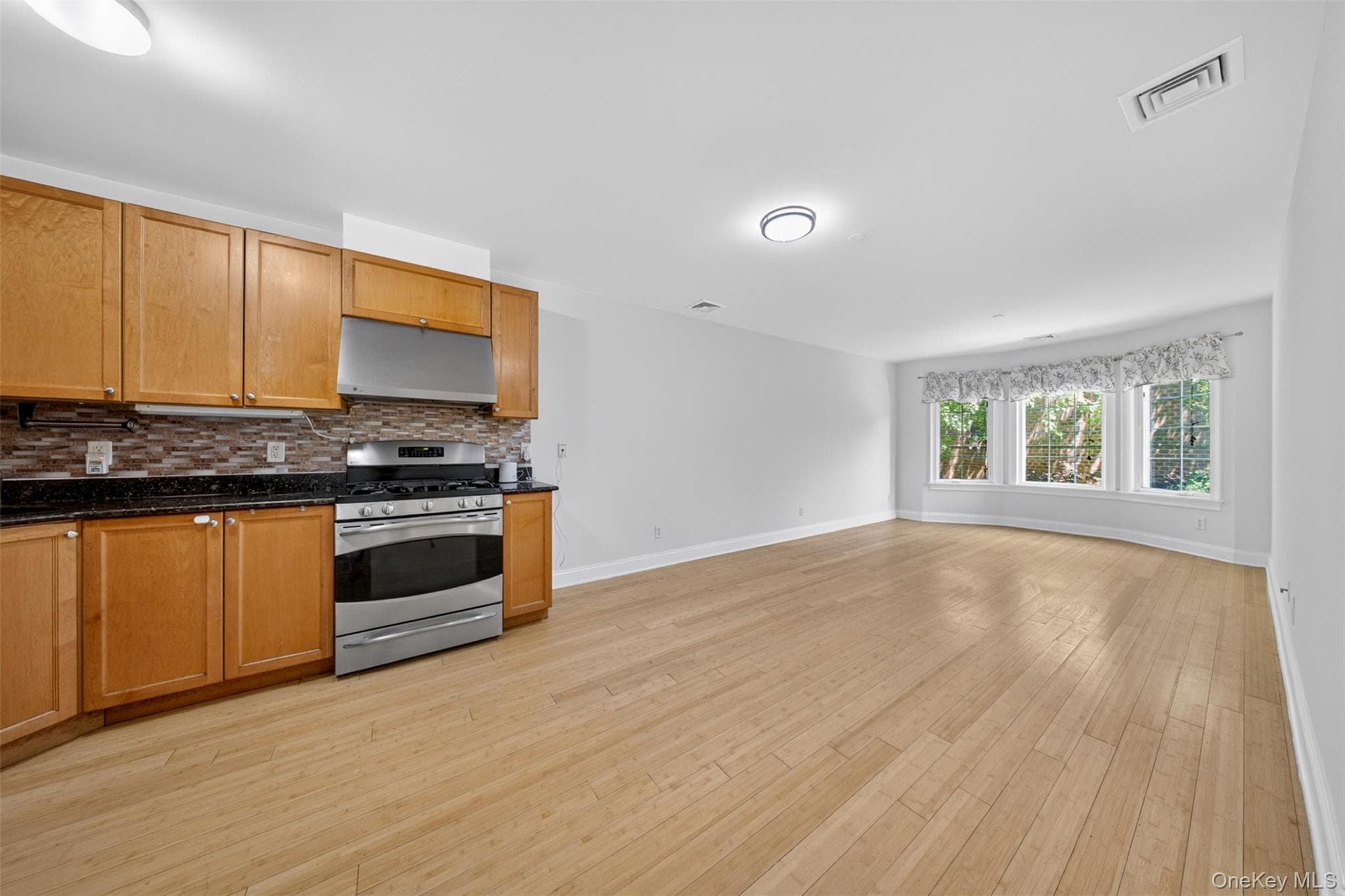 343 Soundview Lane thumbnail 18