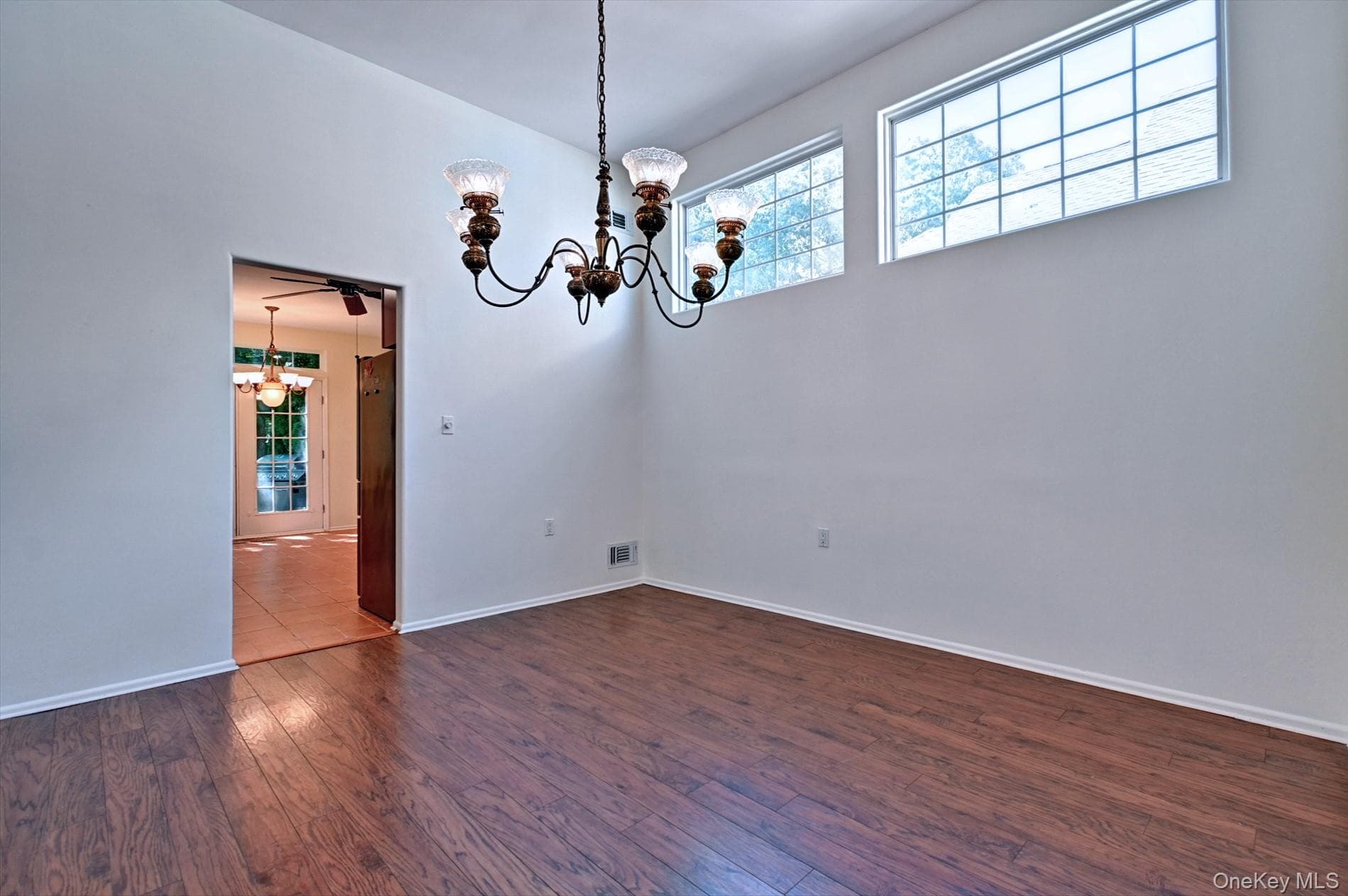 428 Leisure Drive thumbnail 15
