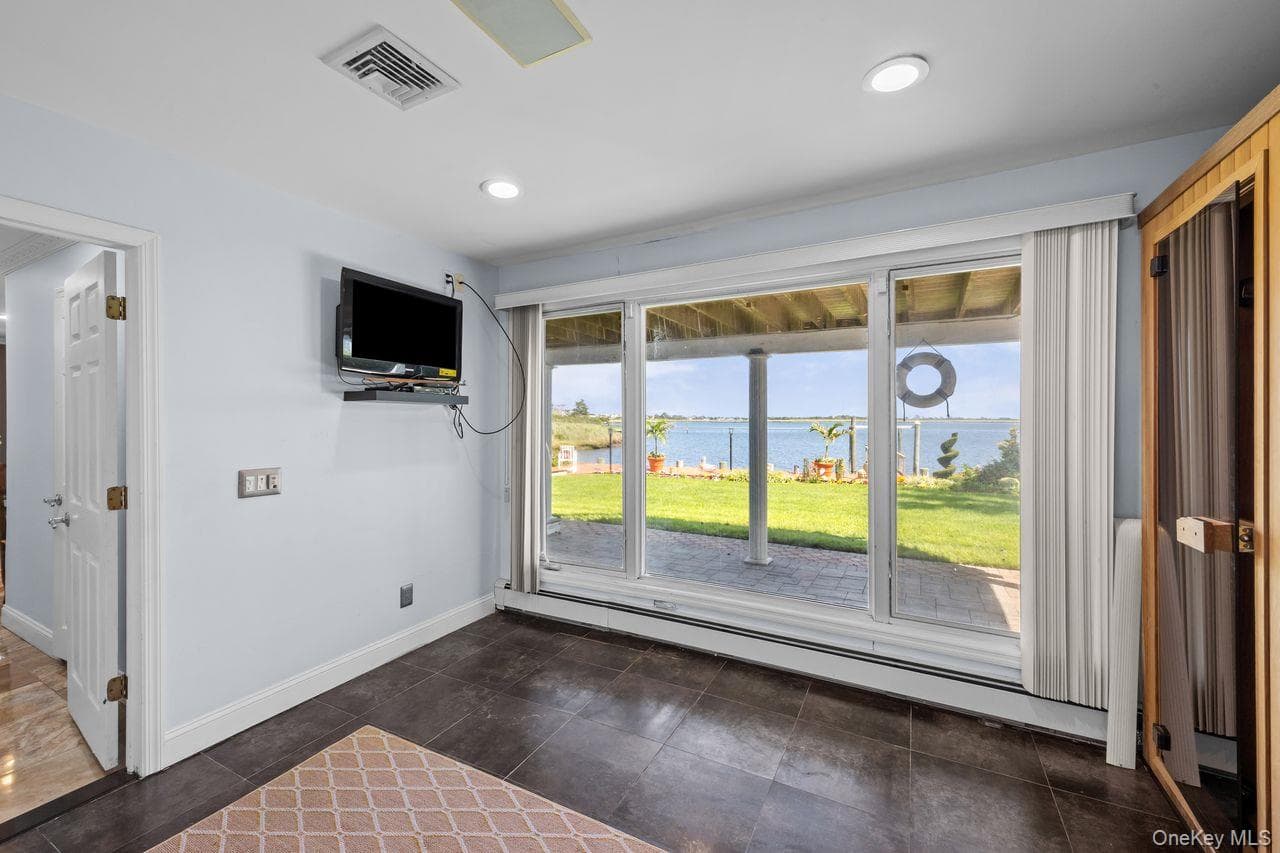 3529 Daniel Crescent thumbnail 26