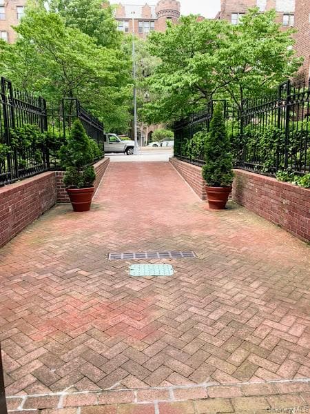 7610 34th Avenue Unit: 2M thumbnail 9