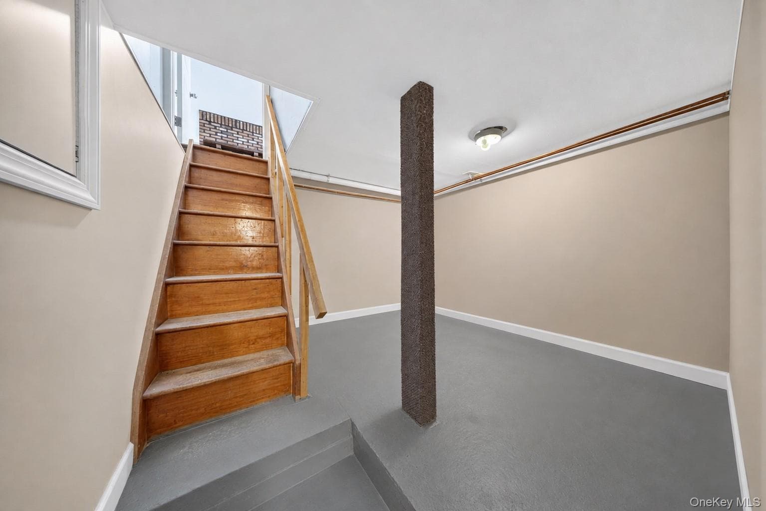 40 Christian Avenue thumbnail 33