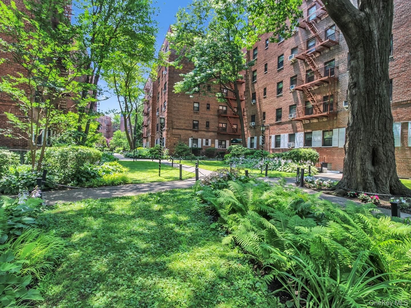 118-60 Metropolitan Avenue Unit: 1A, Kew Gardens