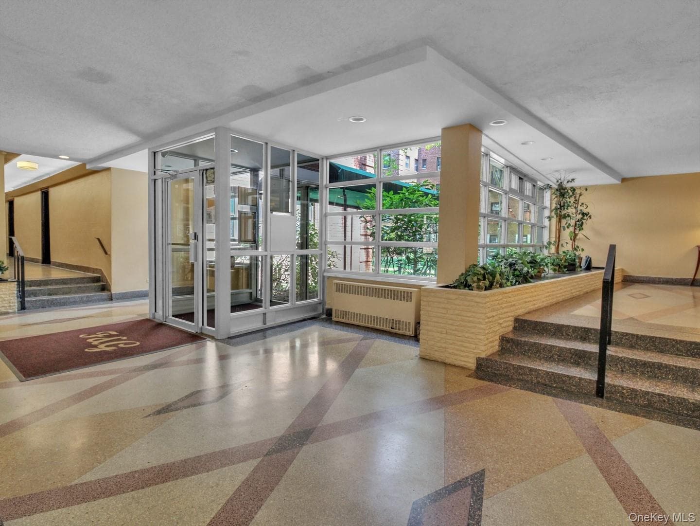 118-60 Metropolitan Avenue Unit: 1A thumbnail 3