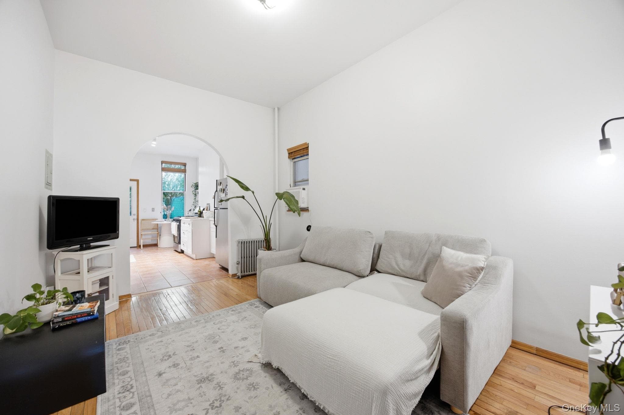317 Eckford Street thumbnail 4