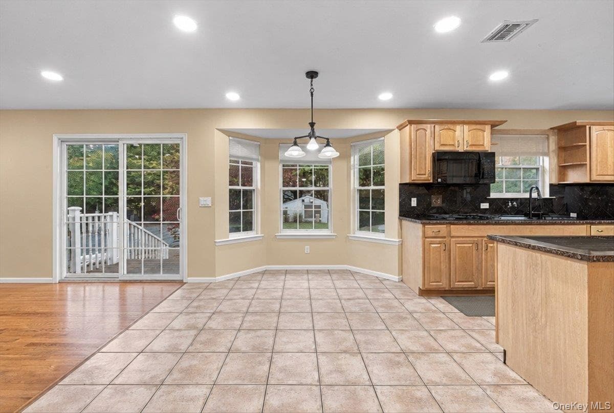 47 Stratler Drive thumbnail 9