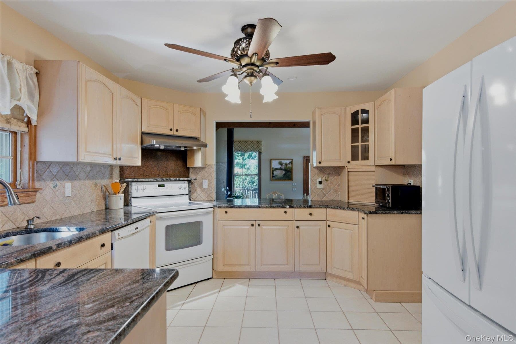 24 Sylvan Lane thumbnail 15