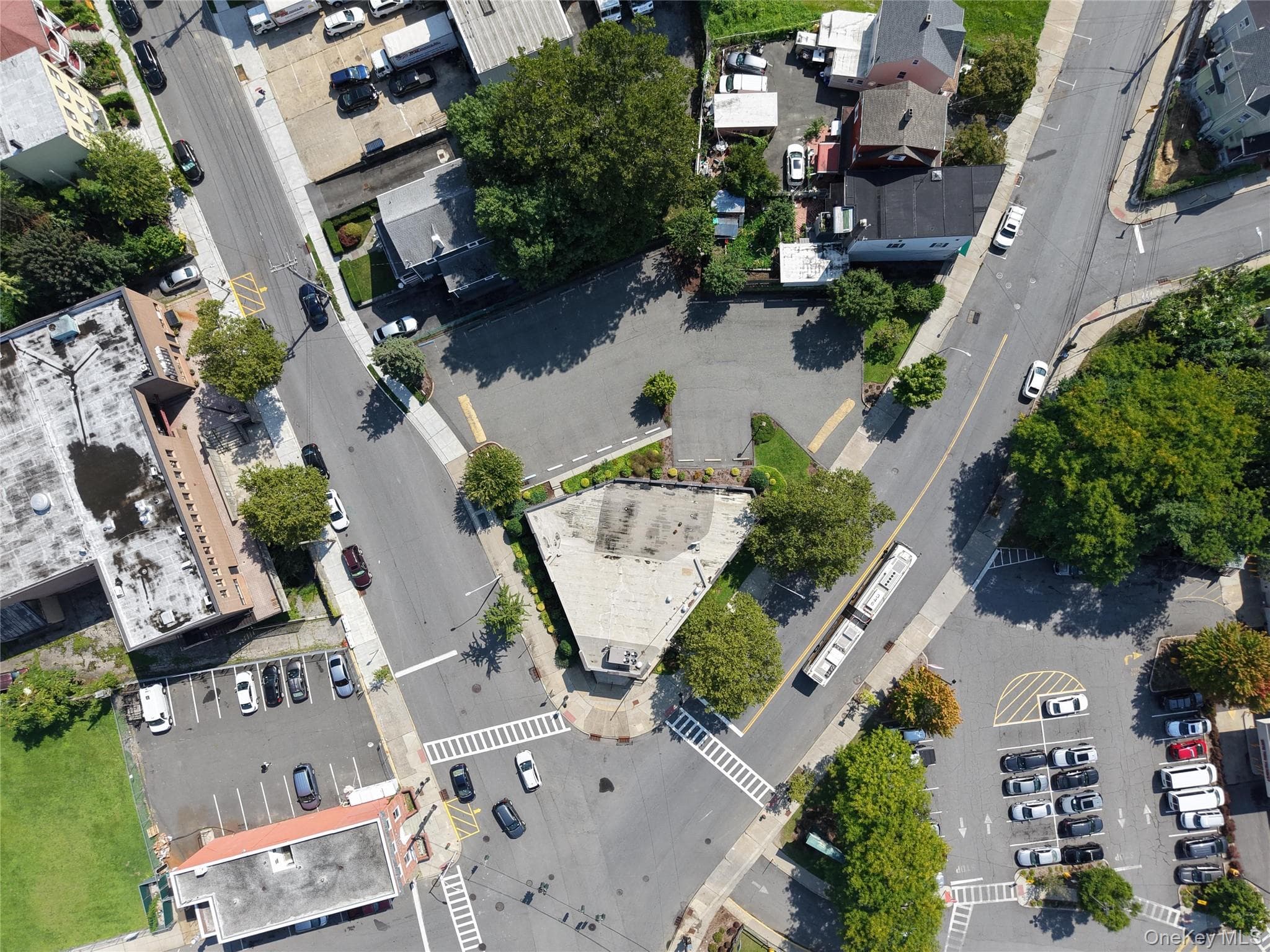 131 Central Avenue thumbnail 3
