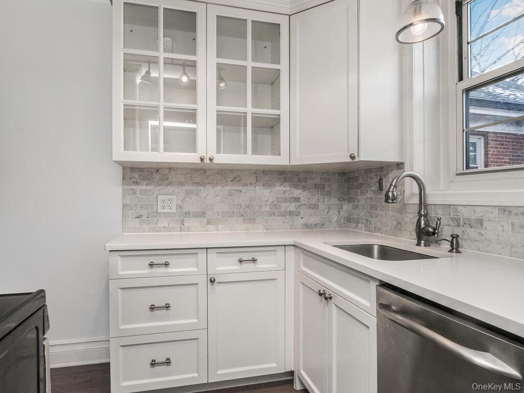 1332 Midland Avenue Unit: 3F thumbnail 10
