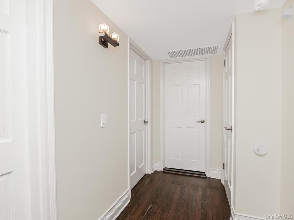 1332 Midland Avenue Unit: 3F thumbnail 13